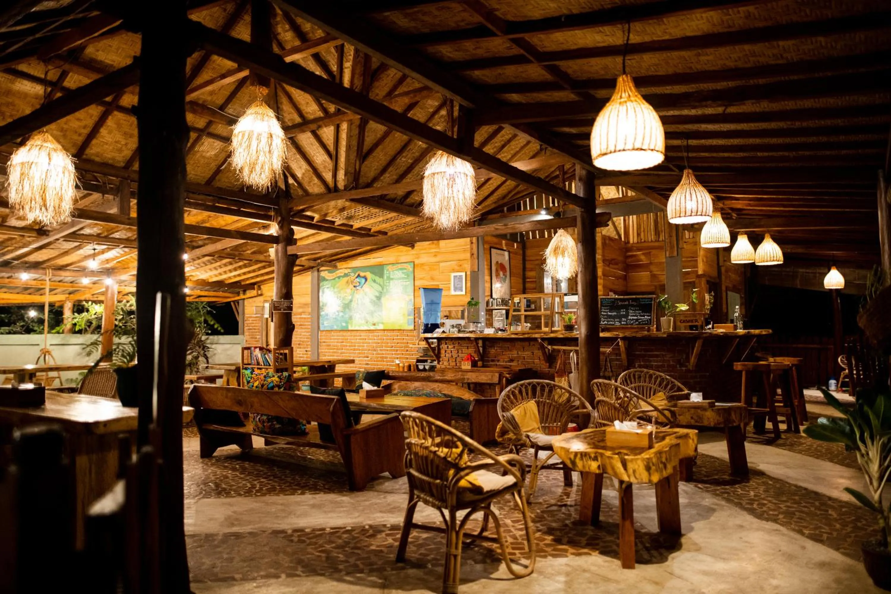 Restaurant/places to eat in Rinjani Lighthouse