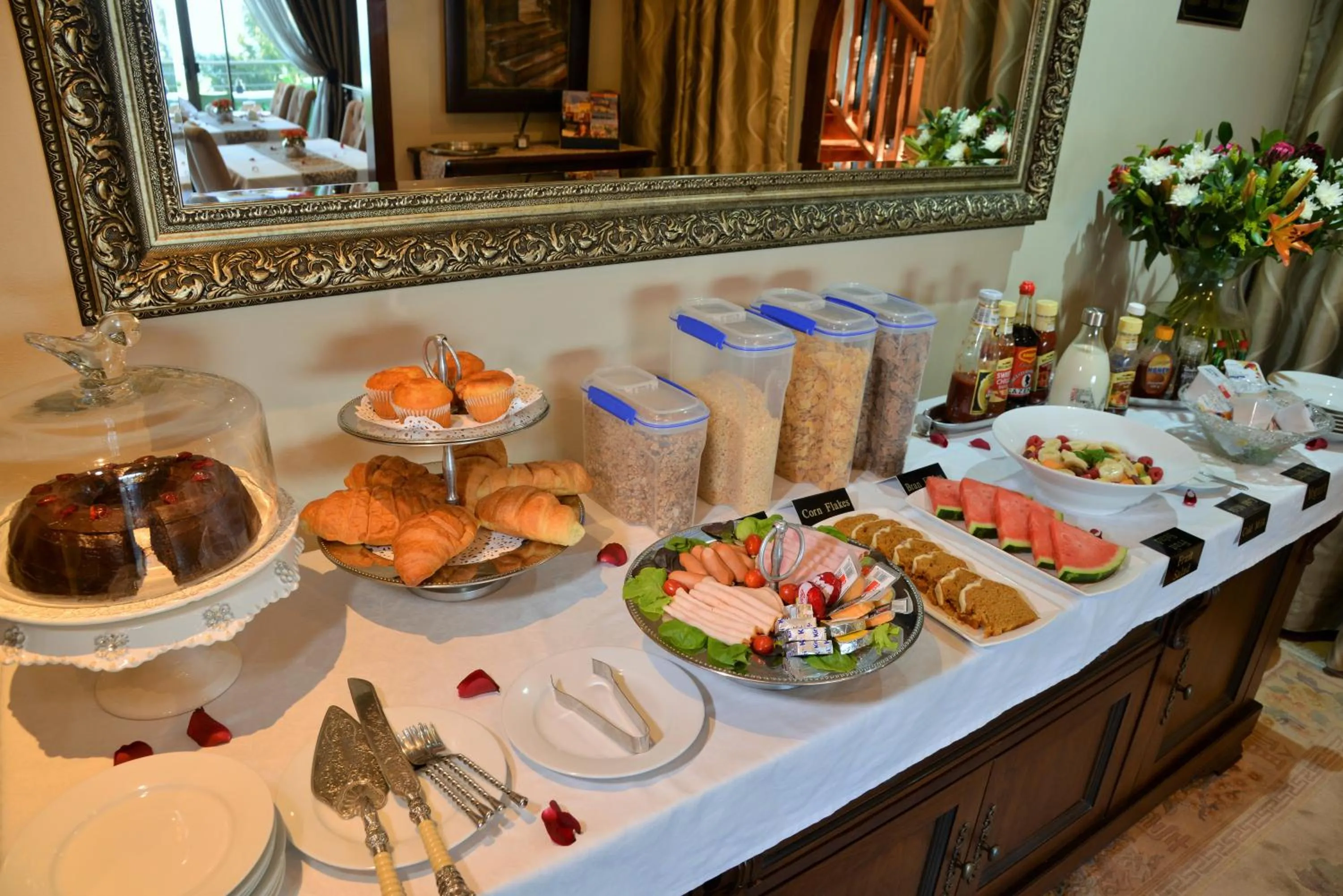 Food and drinks in Stirling Manor Boutique Guest House