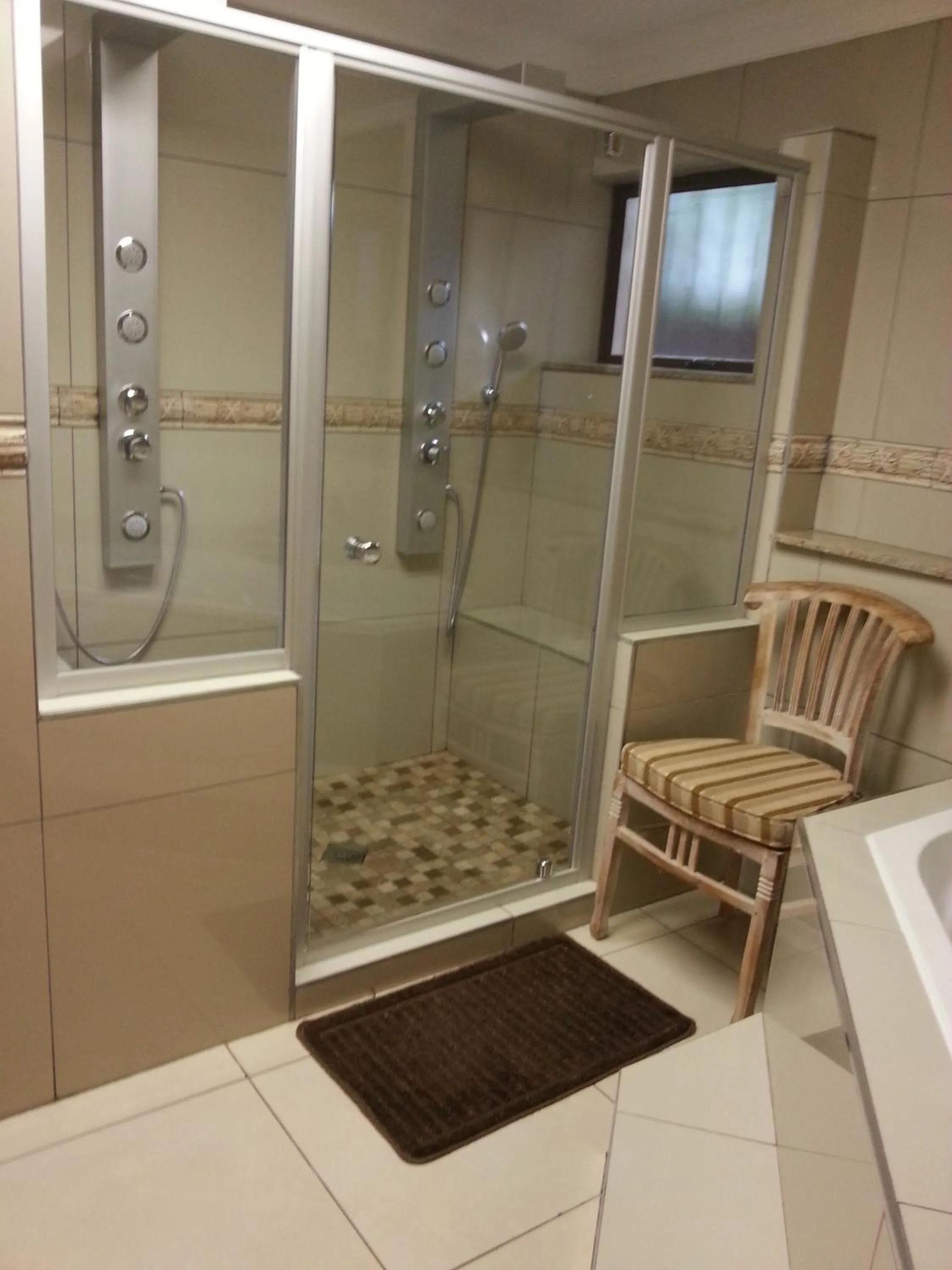 Bathroom in Stirling Manor Boutique Guest House