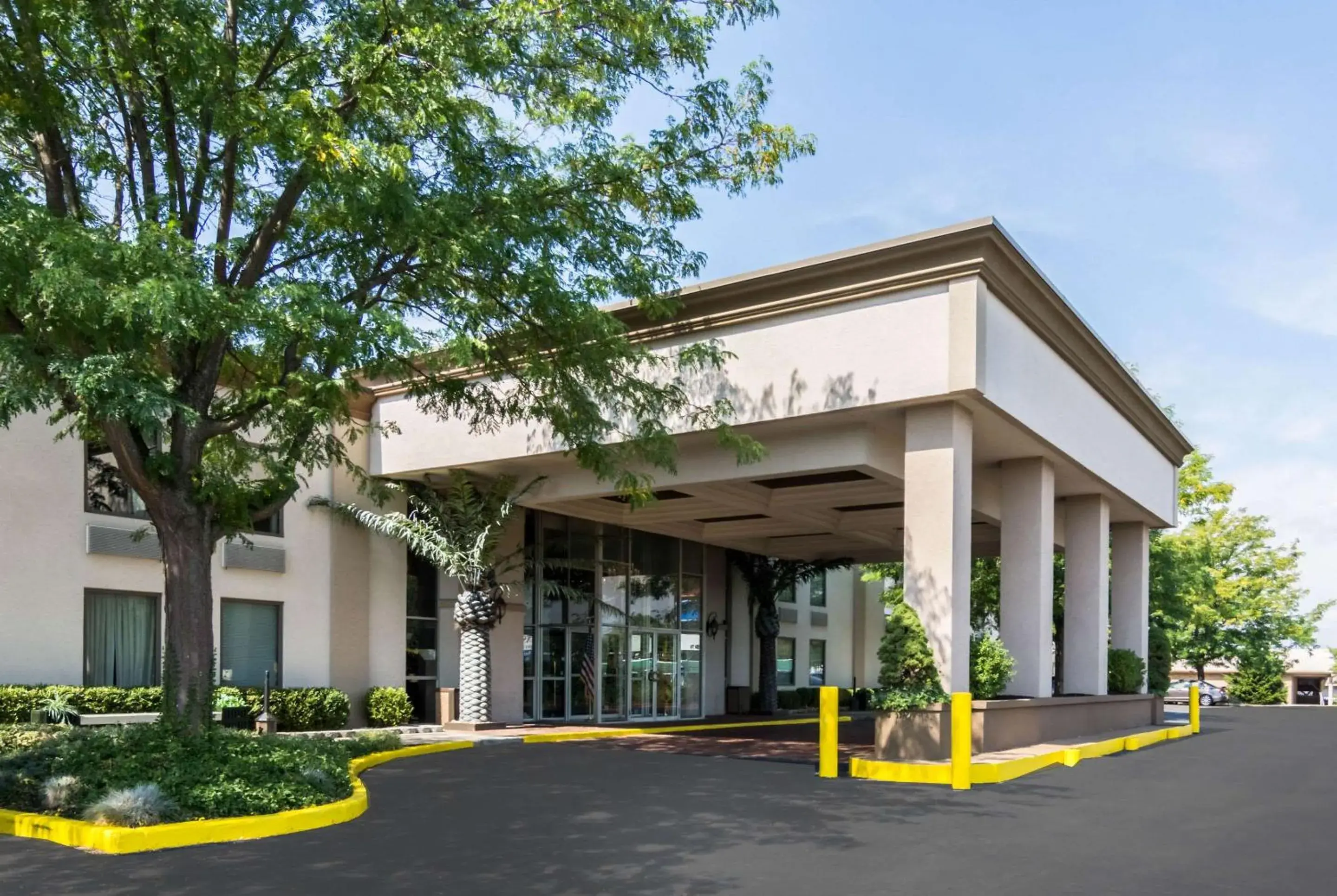 Plaza Inn & Suites Plaza Inn & Suites