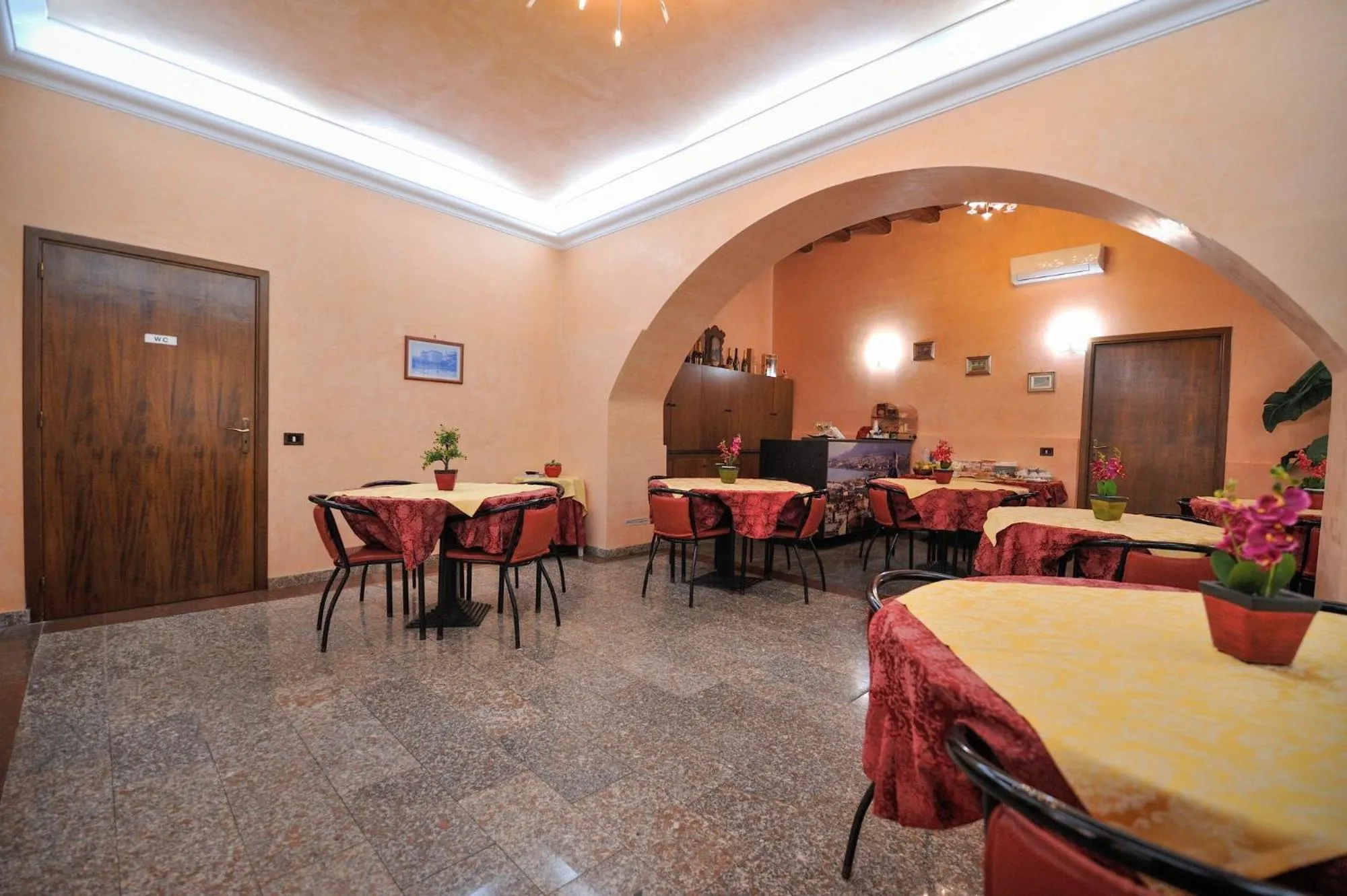 Breakfast in Hotel Piccolo