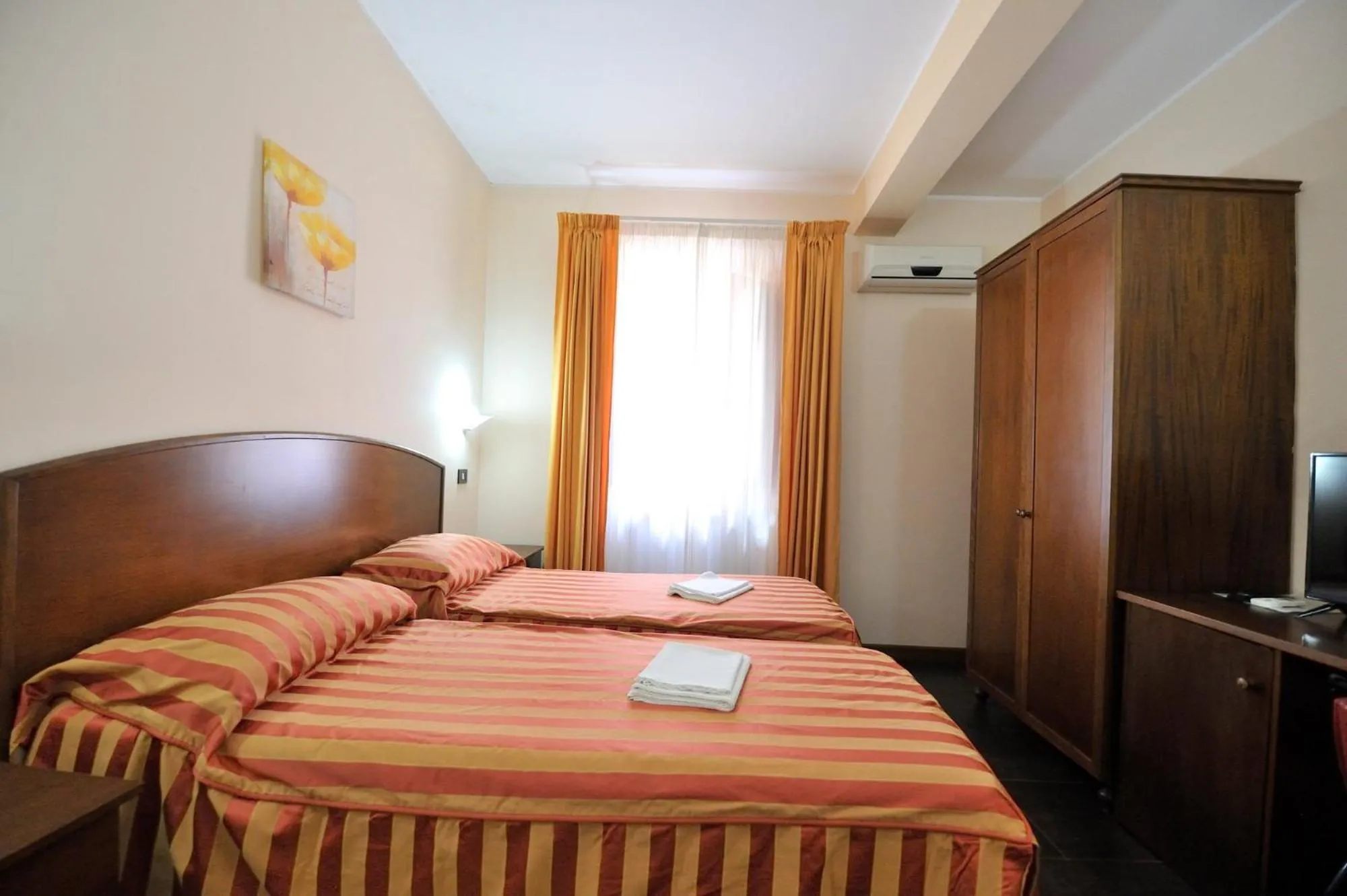 Bed in Hotel Piccolo