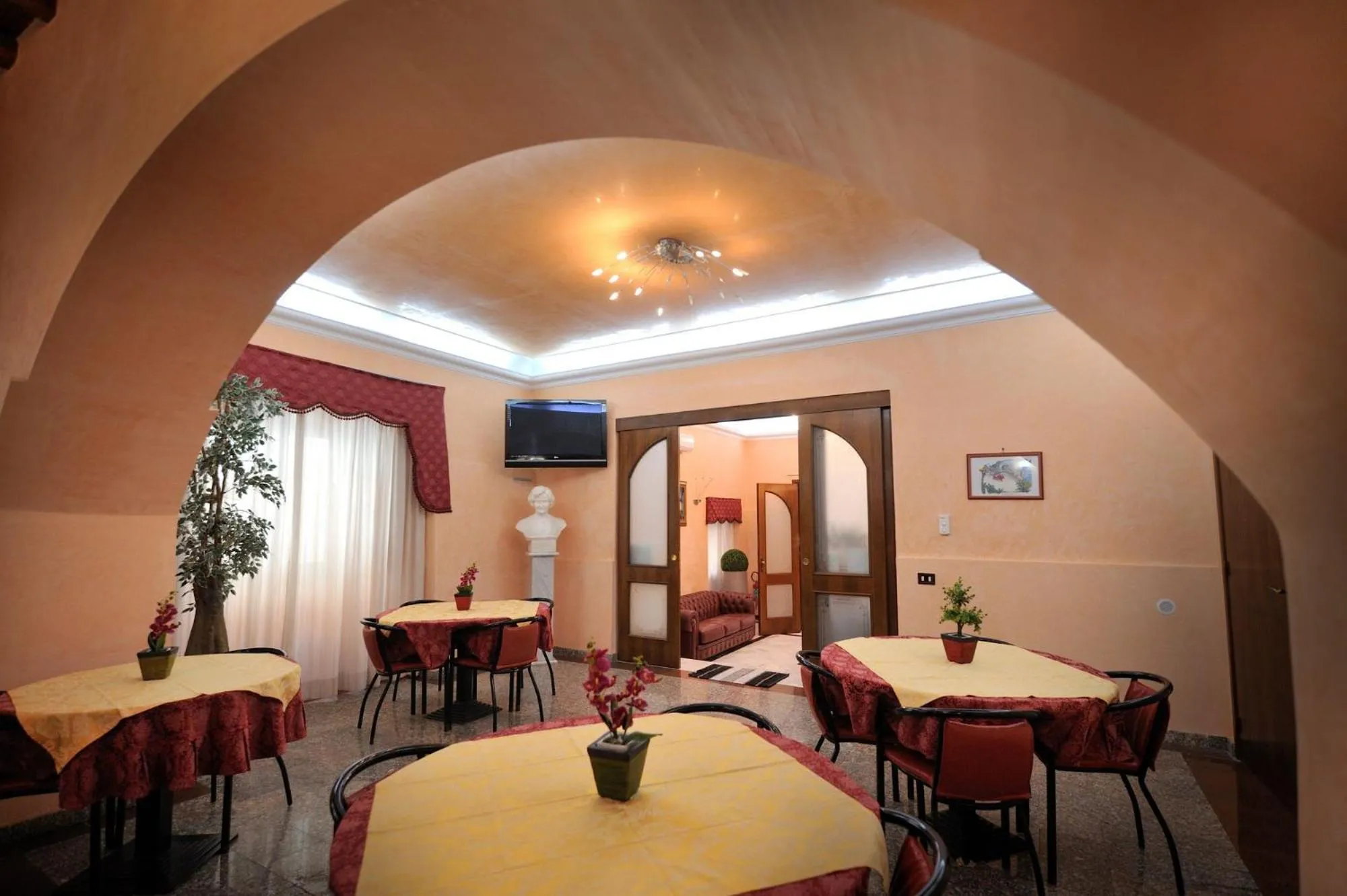 Breakfast in Hotel Piccolo