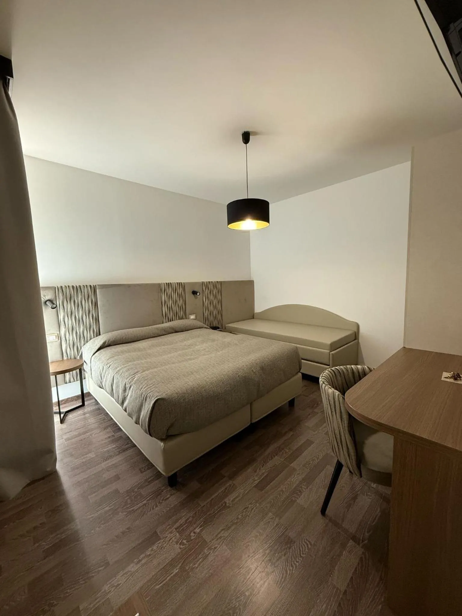 Bed in Hotel Miramare