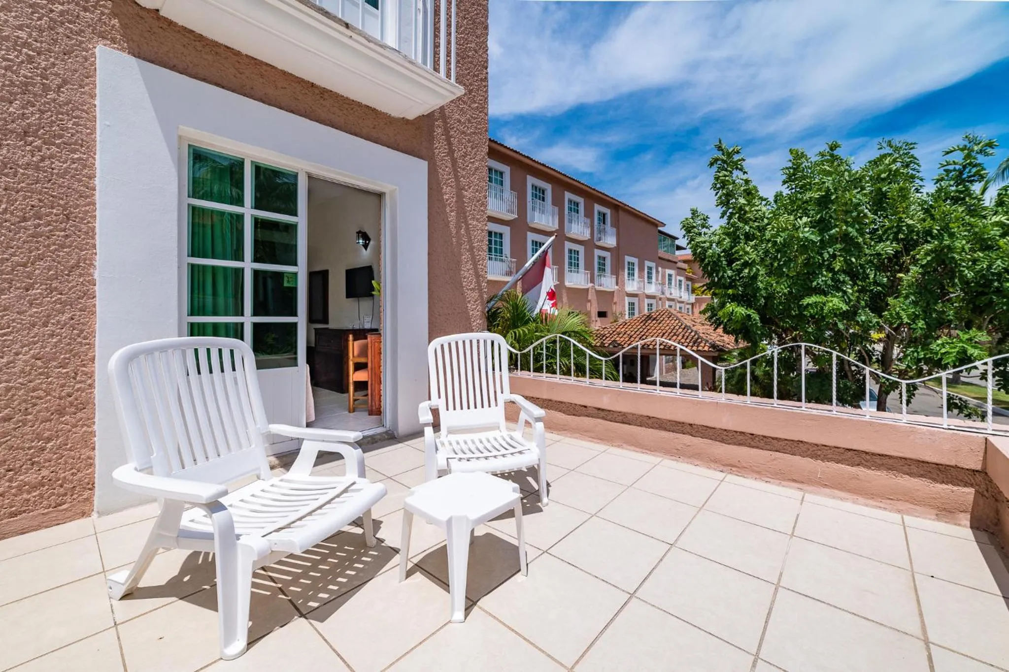 Balcony/Terrace in Hotel Castillo Huatulco & Beach Club