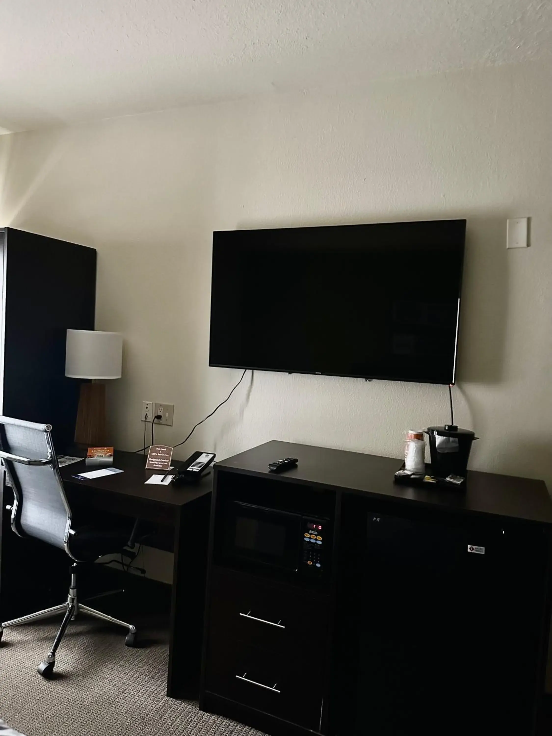 Double Room with Two Double Beds - Accessible/Non-Smoking in Sleep Inn & Suites Tulsa Central I-44 Double Room with Two Double Beds - Accessible/Non-Smoking in Sleep Inn & Suites Tulsa Central I-44