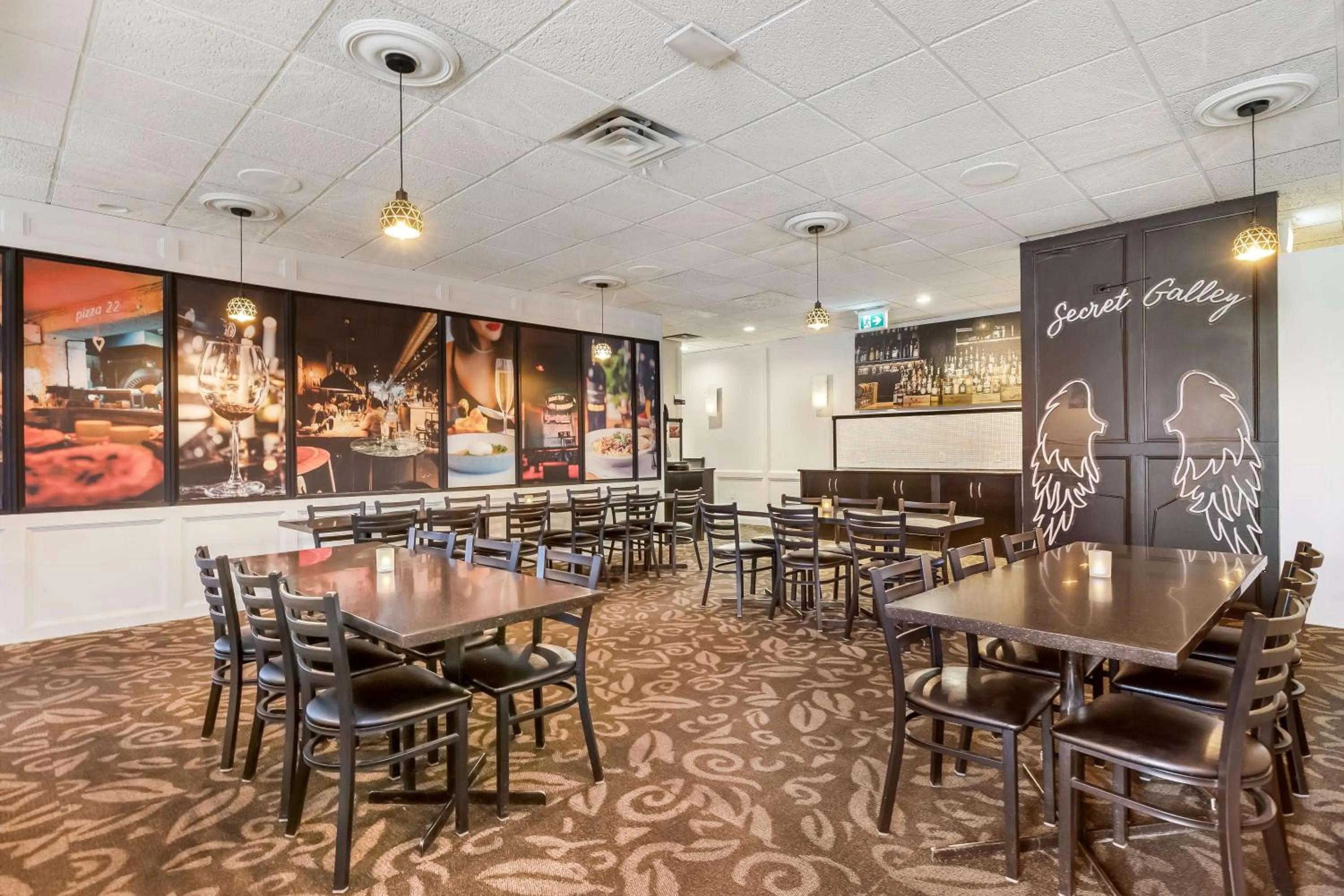 Restaurant/places to eat in Days Inn by Wyndham Airdrie