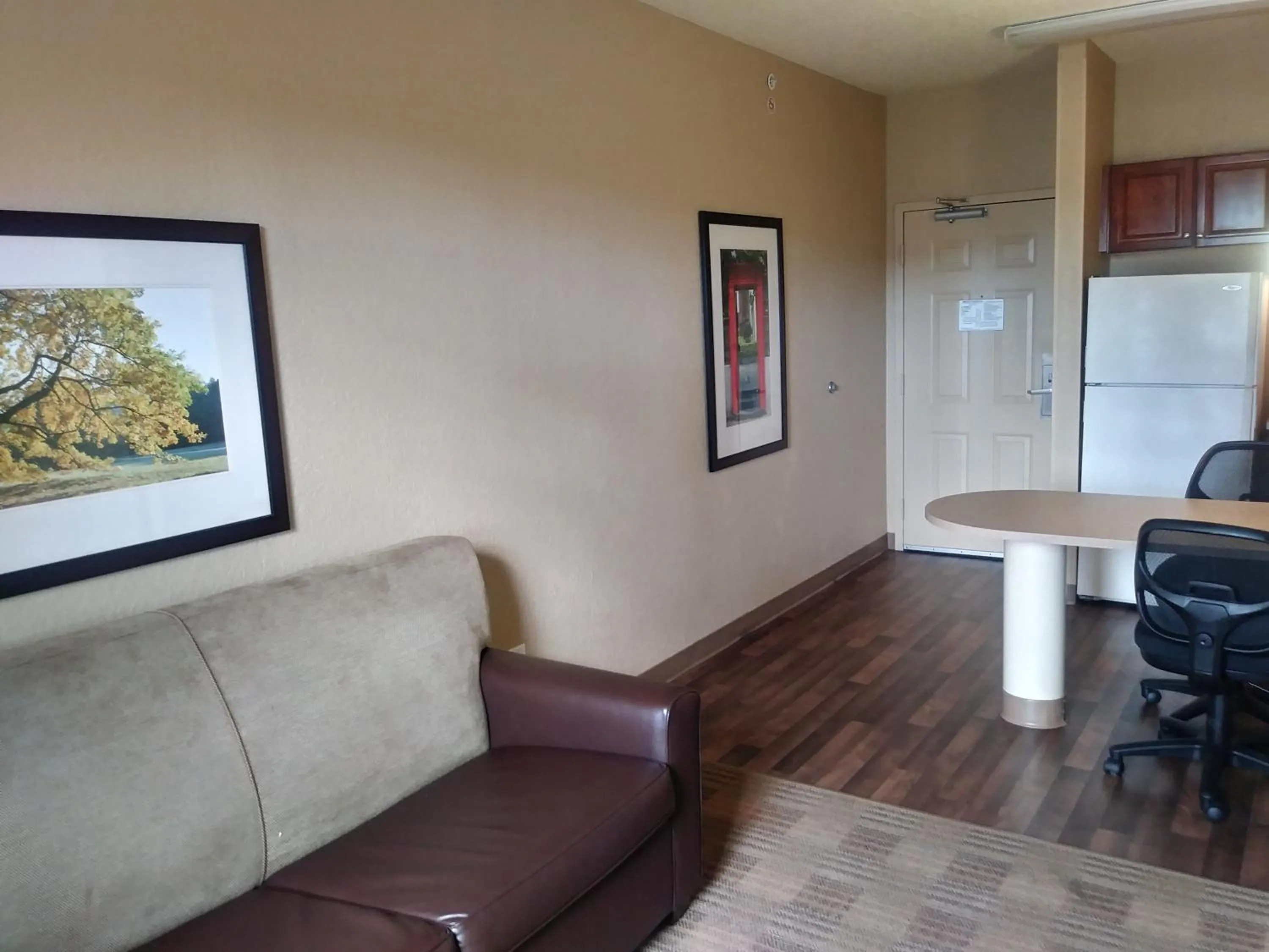 Kitchen or kitchenette in Extended Stay America Suites - Orlando - Southpark - Commodity Circle