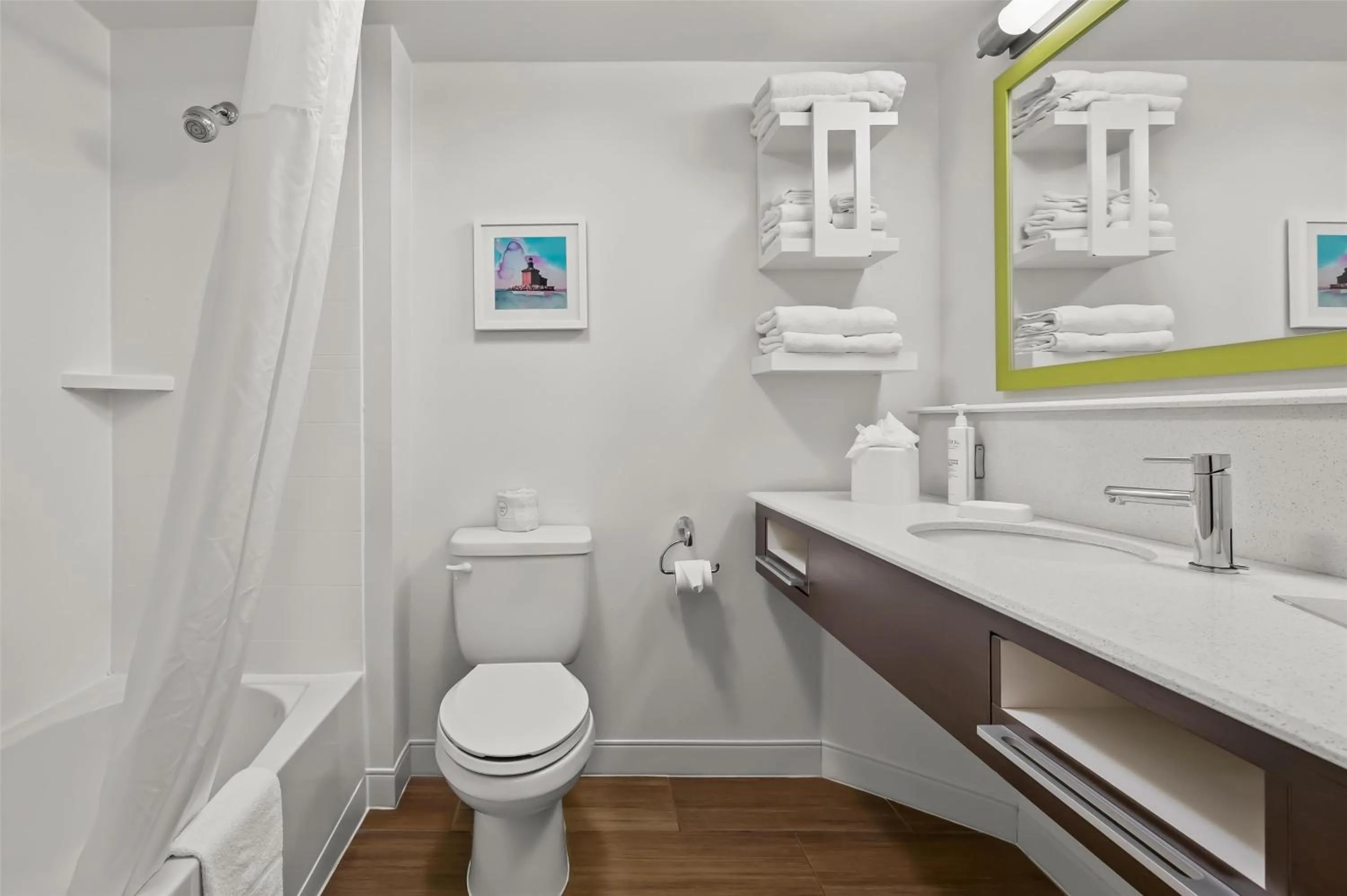 Bathroom in Hampton Inn Toledo-South/Maumee