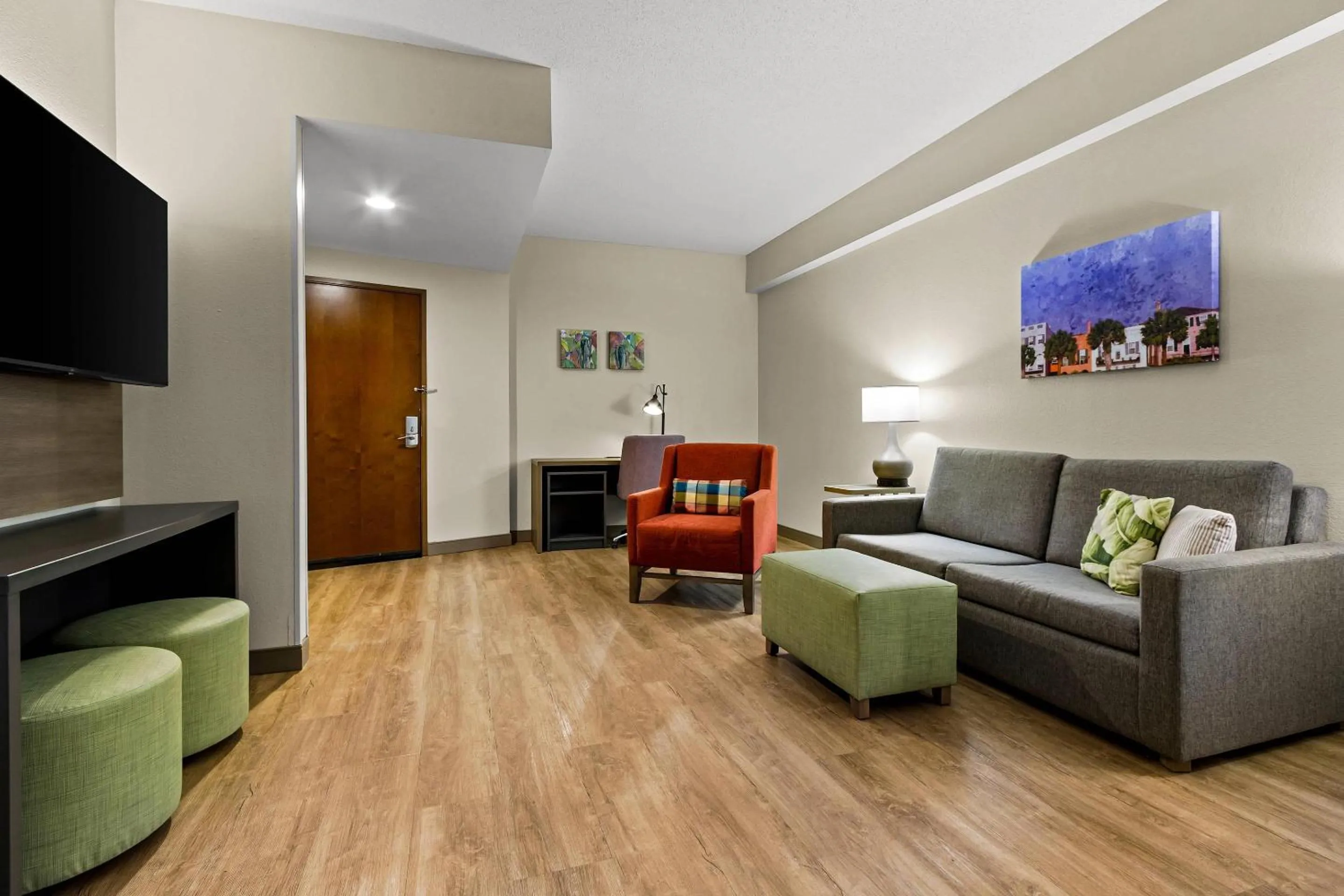 Bedroom in Comfort Suites Charleston West Ashley