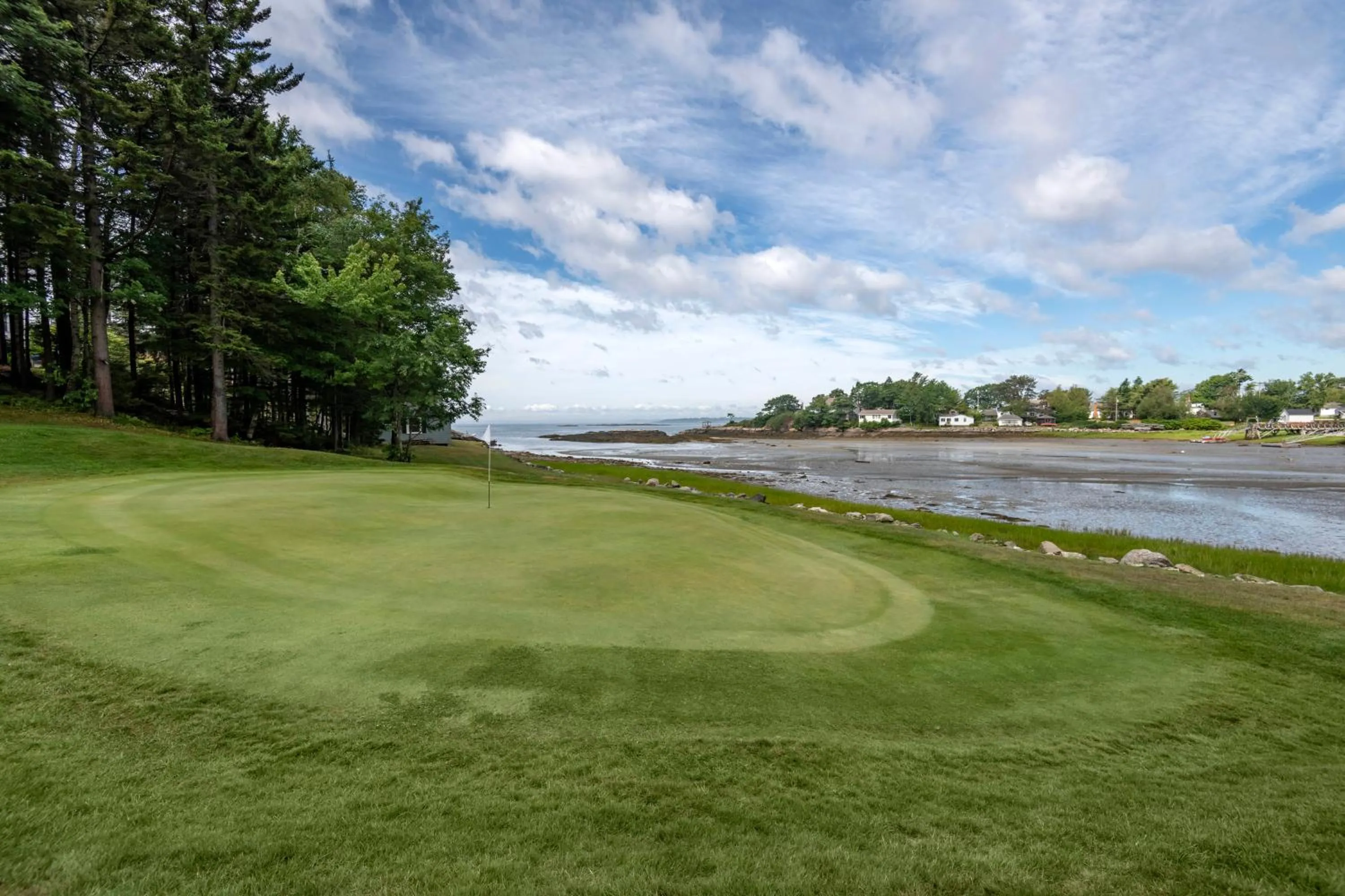 Golfcourse in Sebasco Harbor Resort & Golf Club