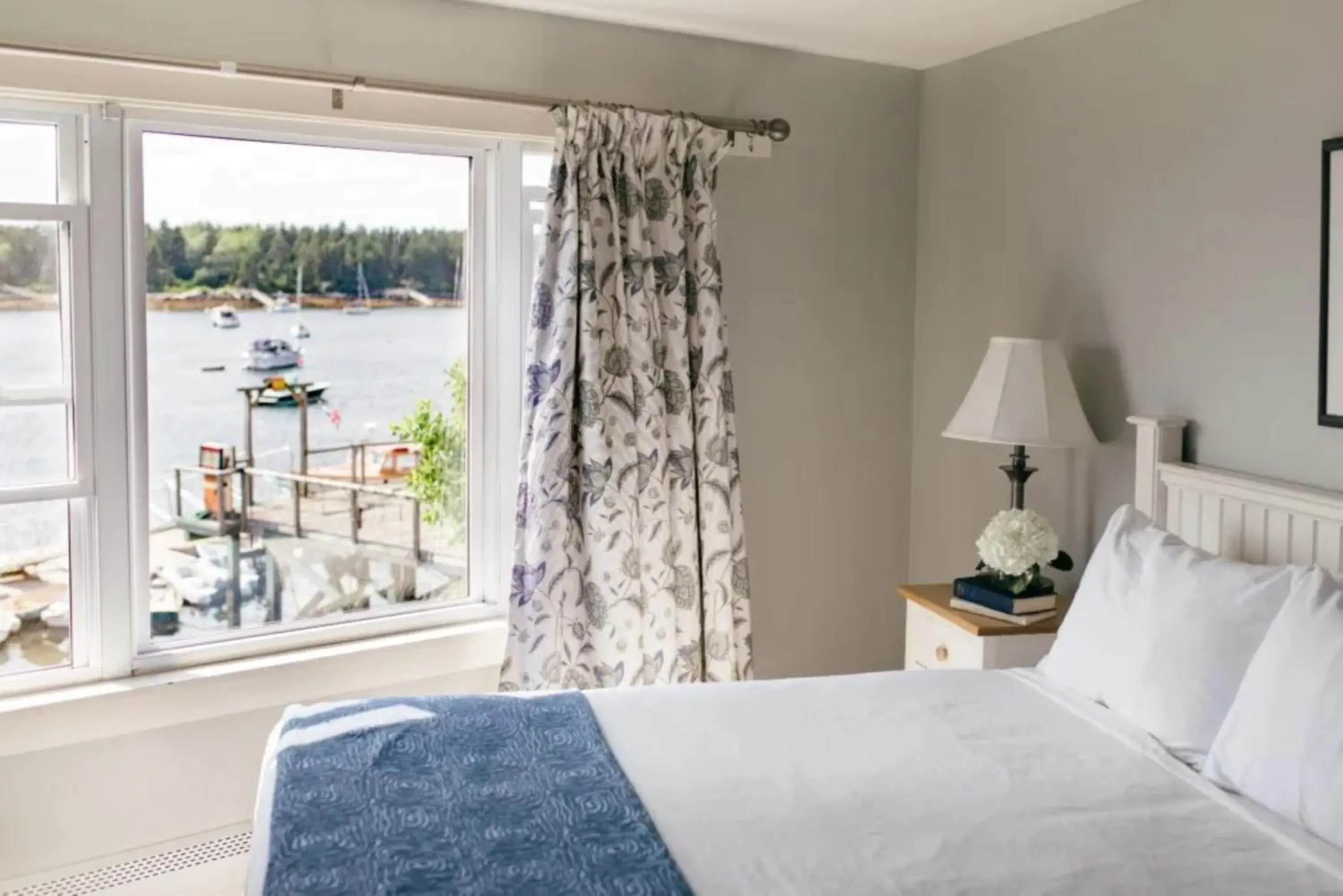 Lighthouse Queen Room in Sebasco Harbor Resort & Golf Club Lighthouse Queen Room in Sebasco Harbor Resort & Golf Club