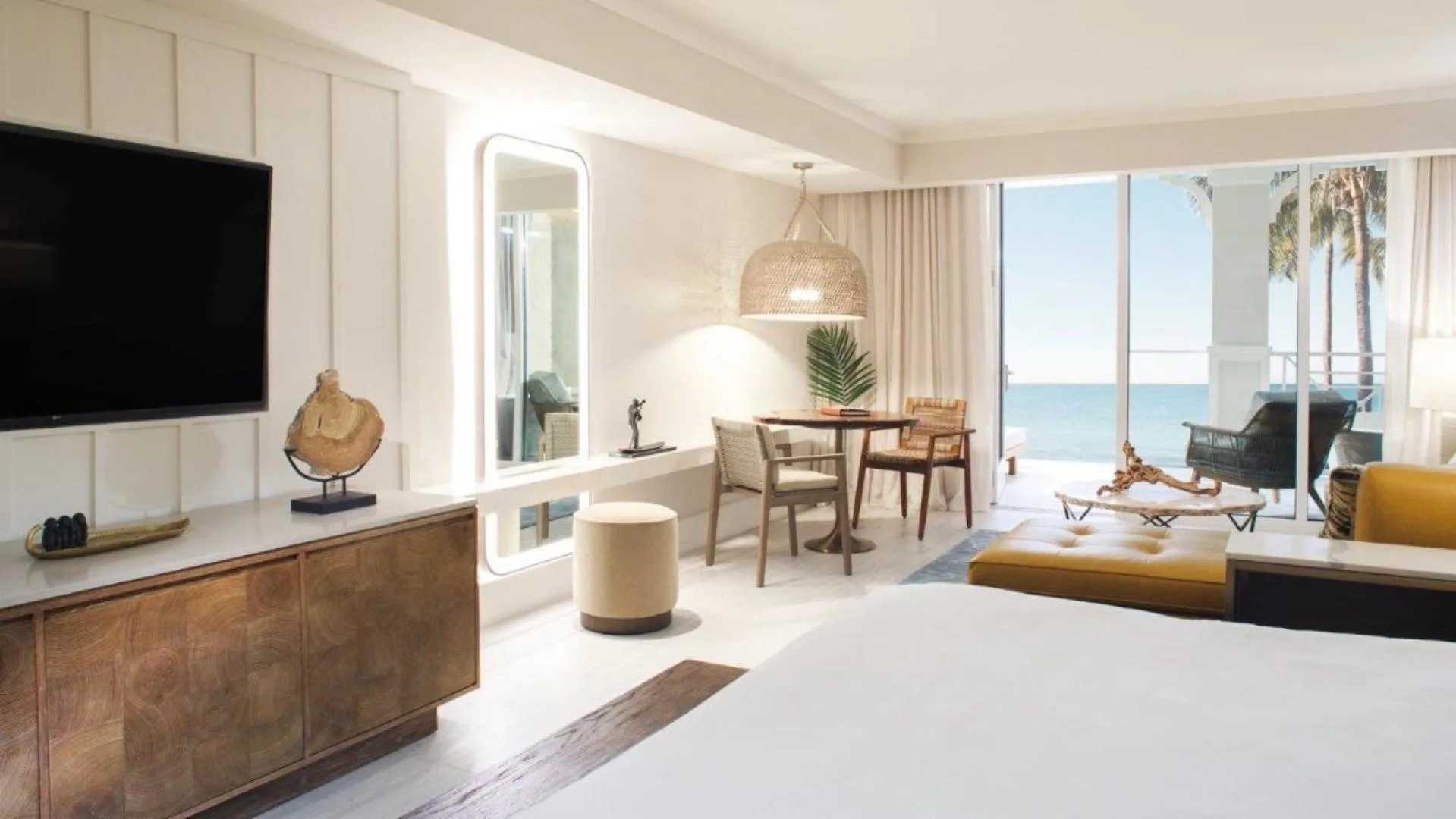 Bedroom, Bed in Cheeca Lodge & Spa