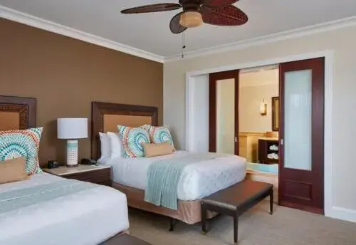 Lagoon View Double Queen Guestroom in Cheeca Lodge & Spa Lagoon View Double Queen Guestroom in Cheeca Lodge & Spa