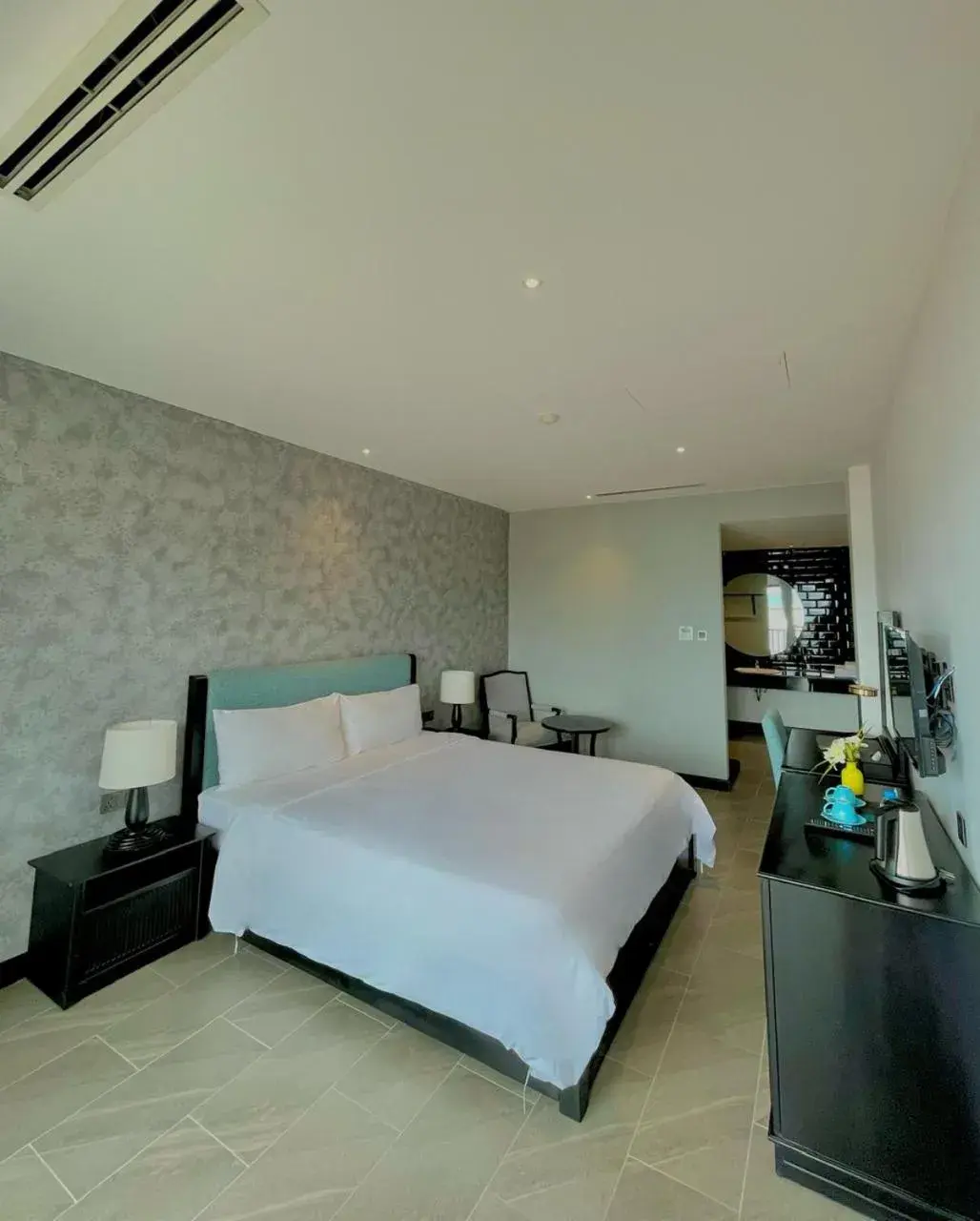 Superior Queen Room in Dankbaar Resort Quy Nhon Superior Queen Room in Dankbaar Resort Quy Nhon