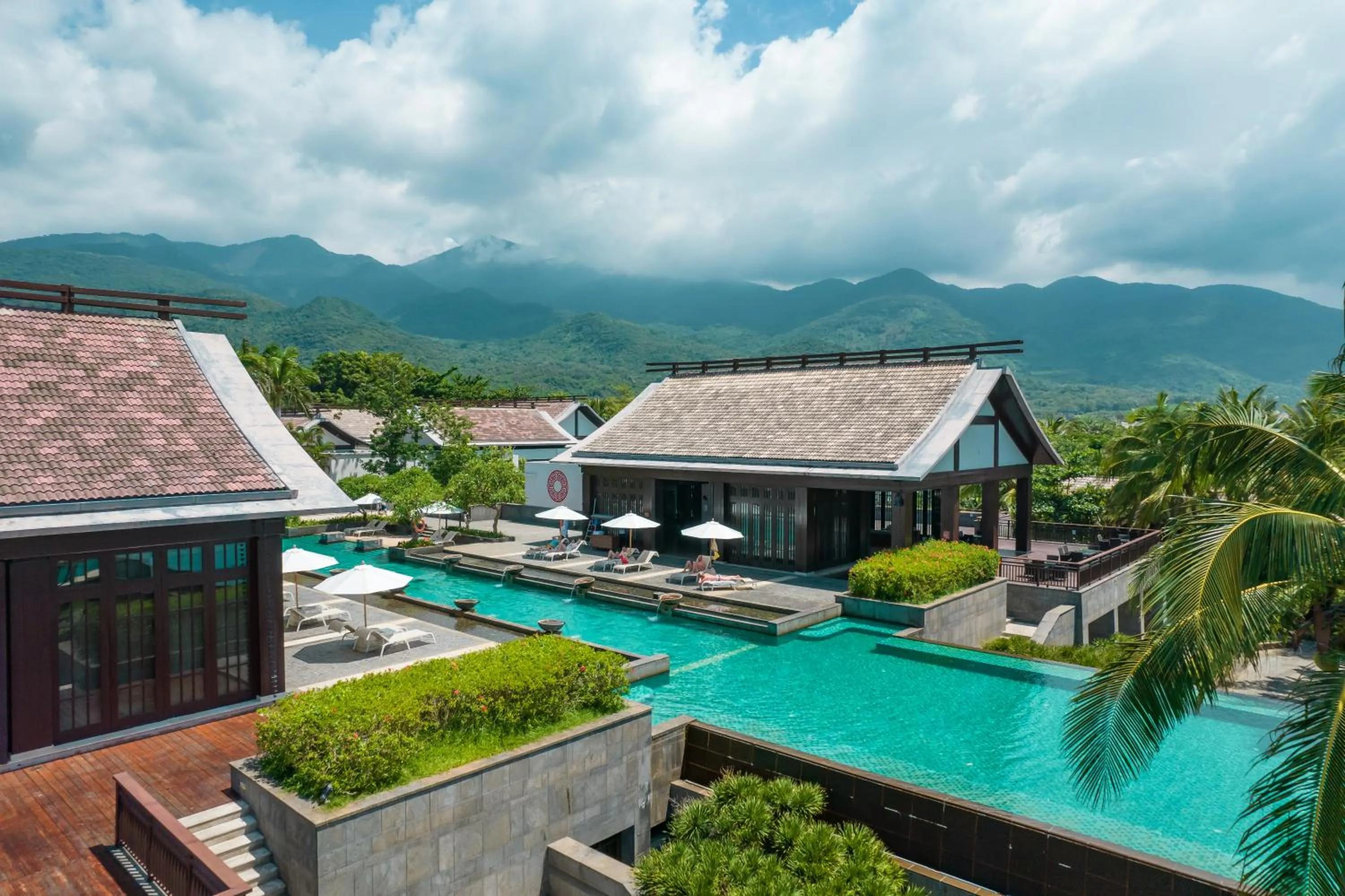 Property building in Narada Resort & Spa Perfume Bay Sanya - All Villas