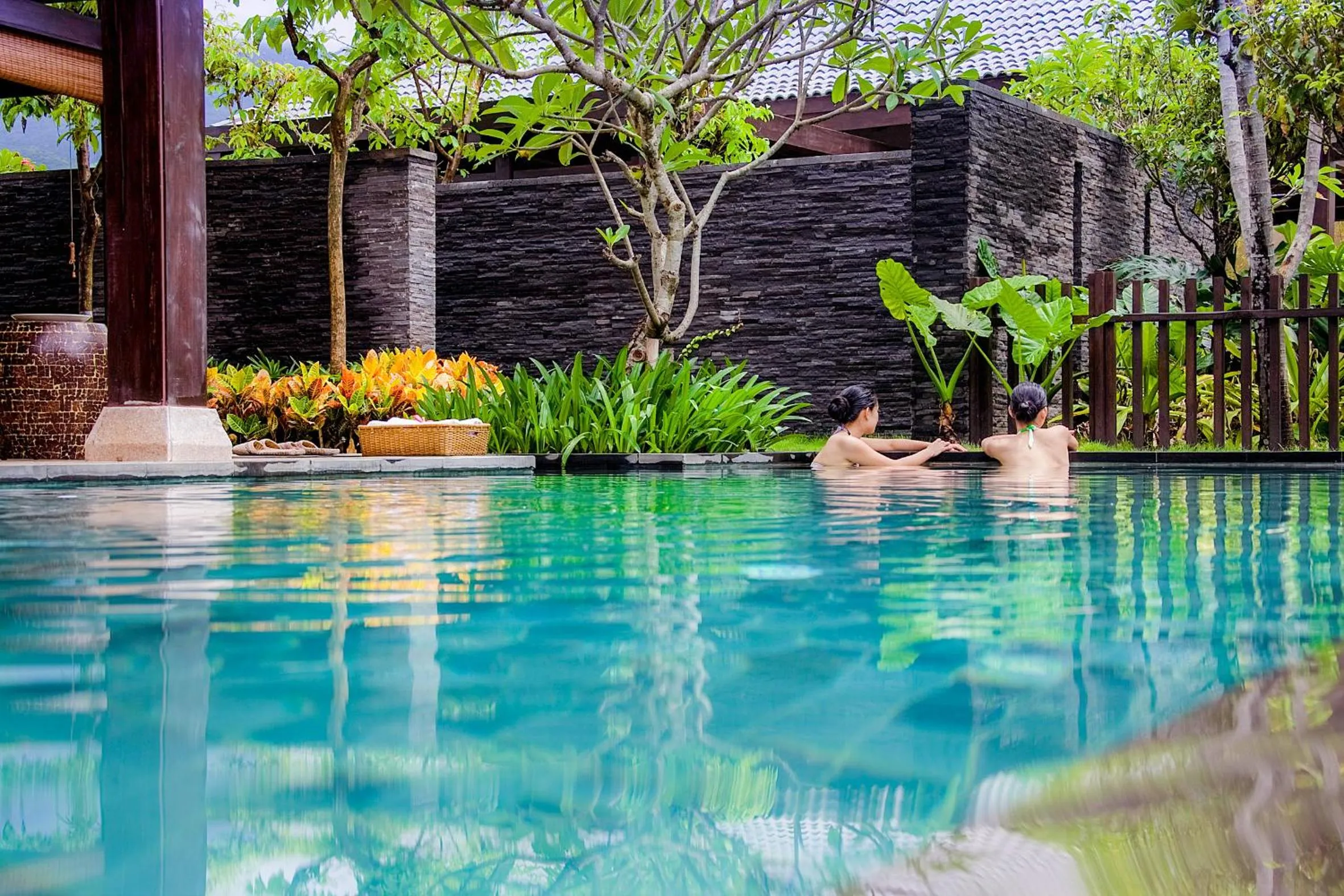 Pool view in Narada Resort & Spa Perfume Bay Sanya - All Villas