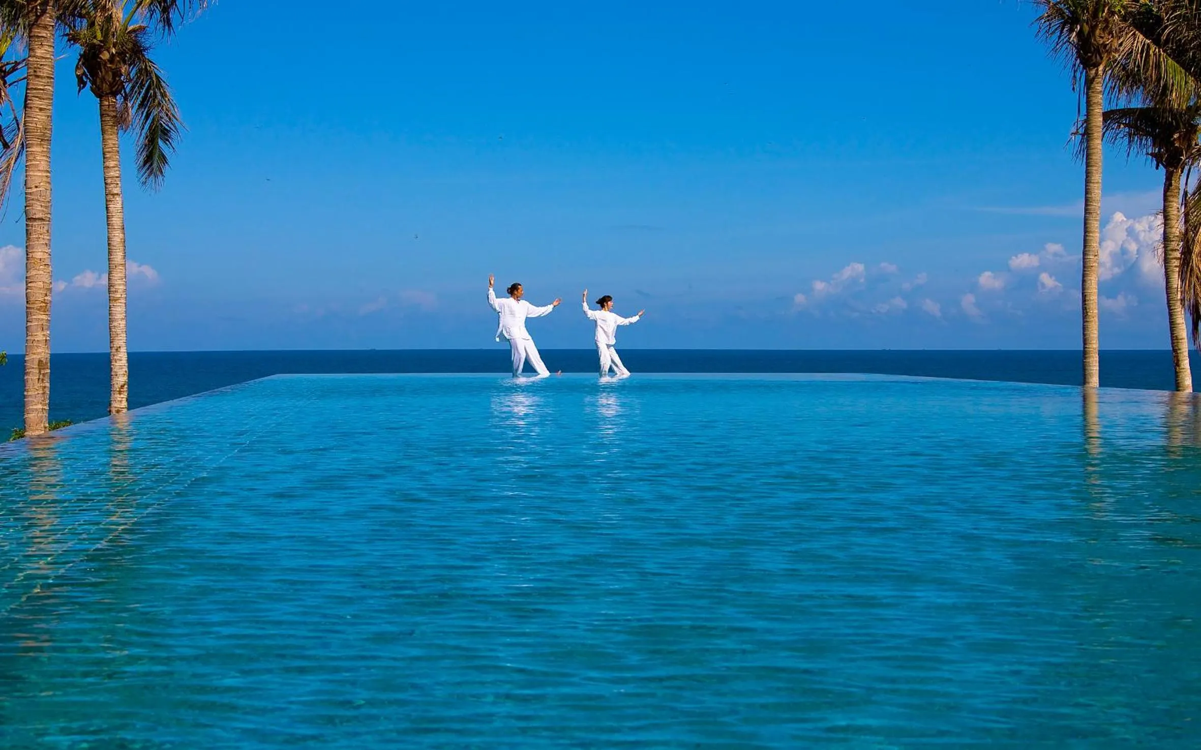 Swimming pool in Narada Resort & Spa Perfume Bay Sanya - All Villas