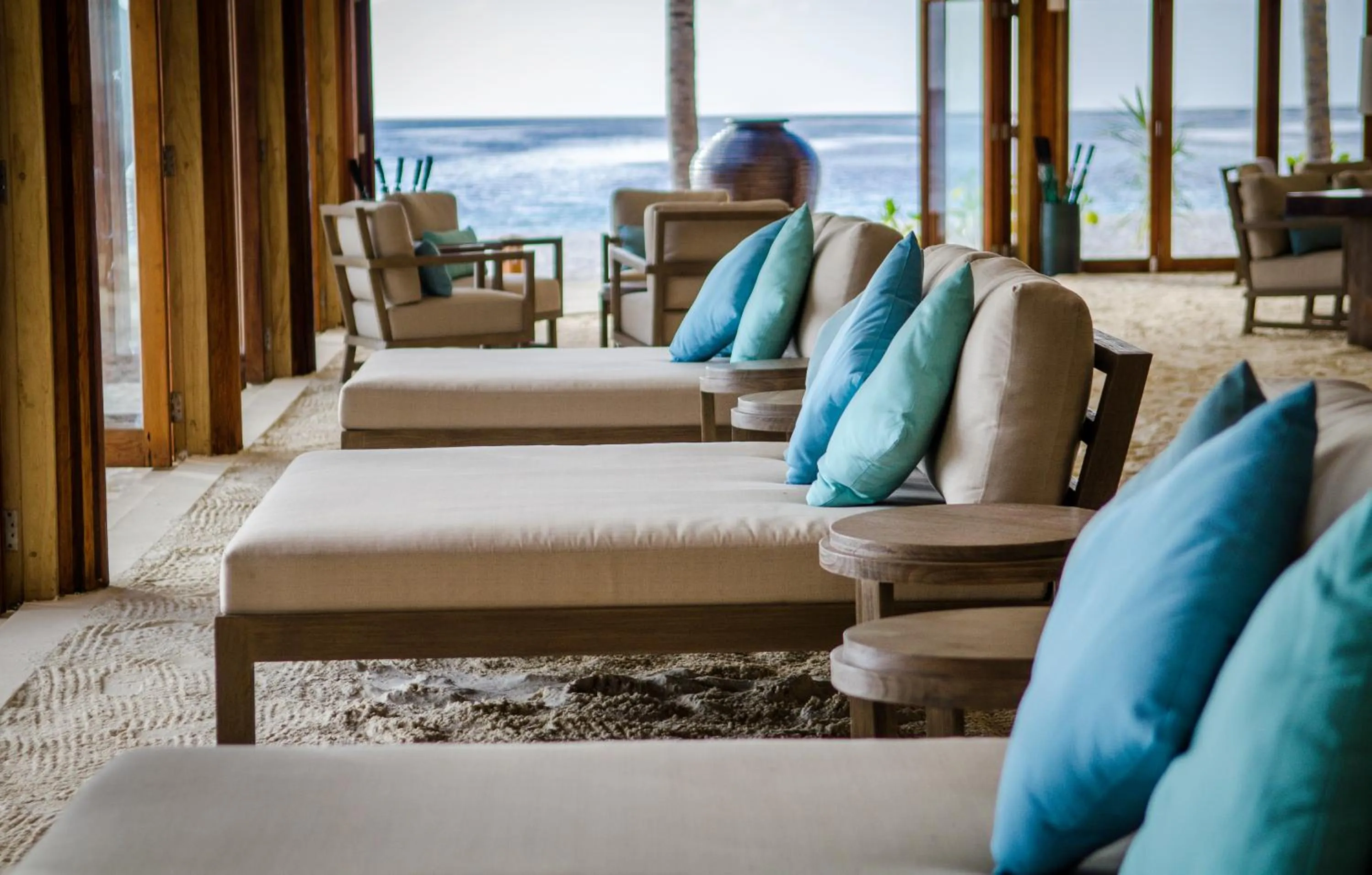 Lobby or reception in V Villas Maldives at Mirihi - MGallery Collection