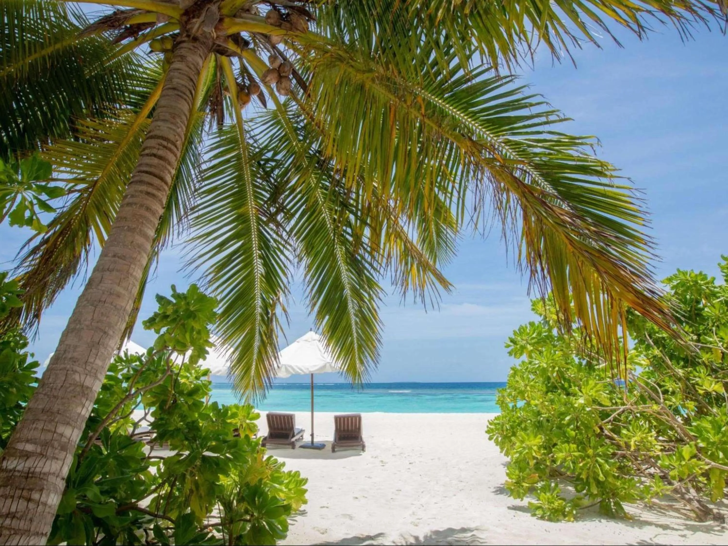 Bedroom in V Villas Maldives at Mirihi - MGallery Collection