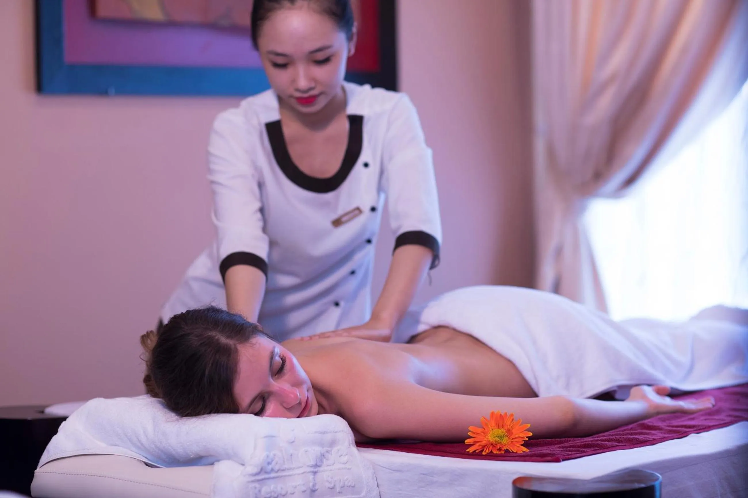 Massage in Seahorse Resort & Spa