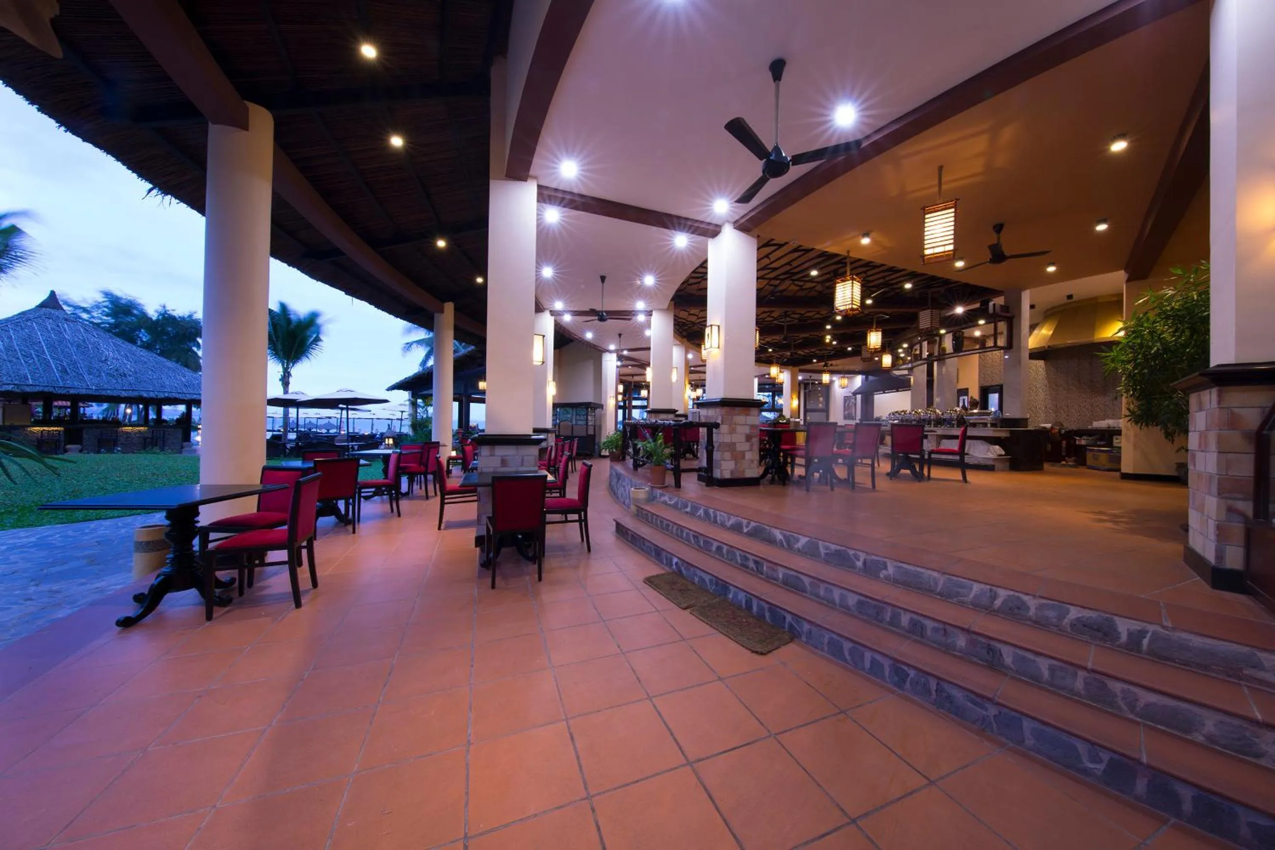 Restaurant/places to eat in Seahorse Resort & Spa