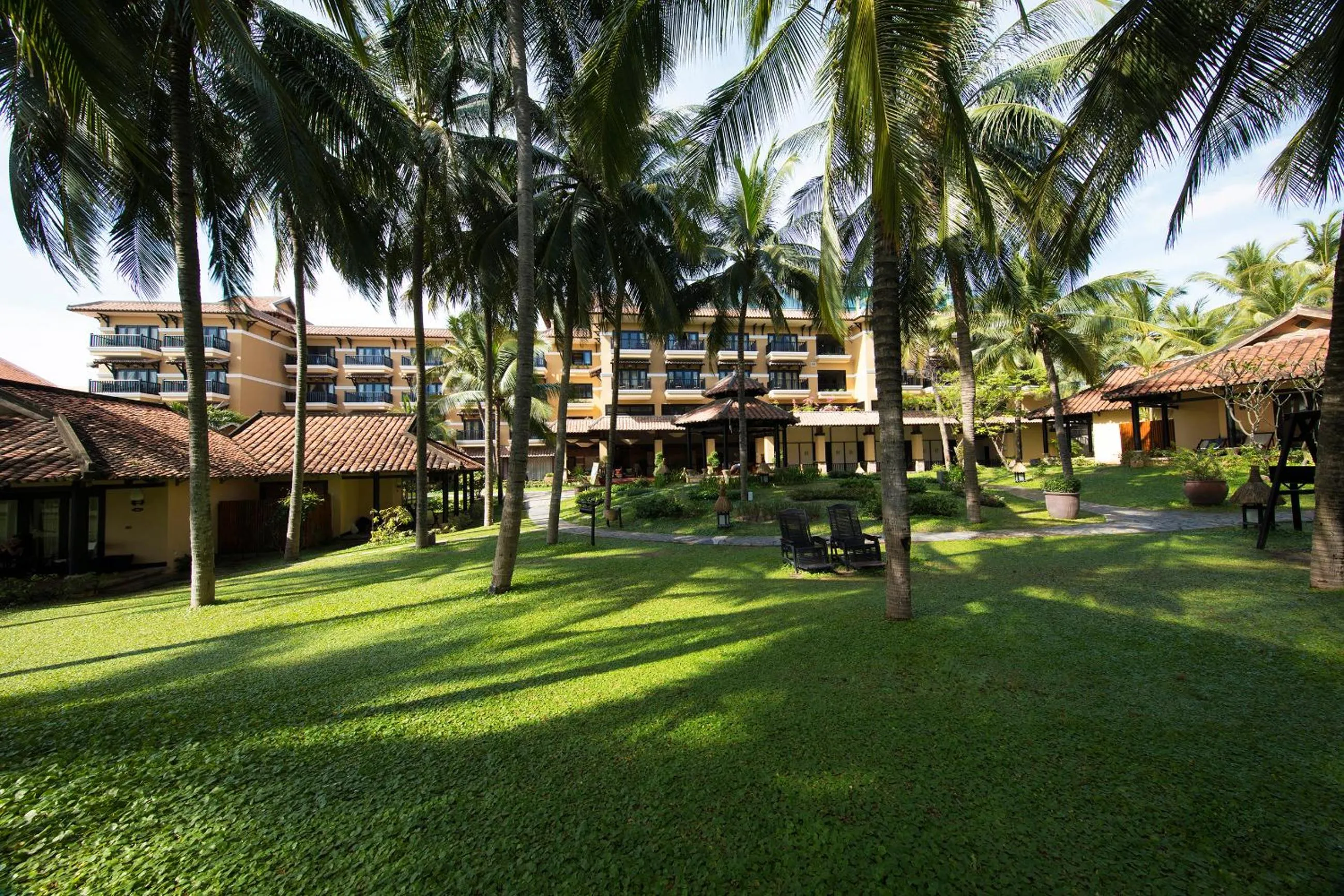 Garden in Seahorse Resort & Spa