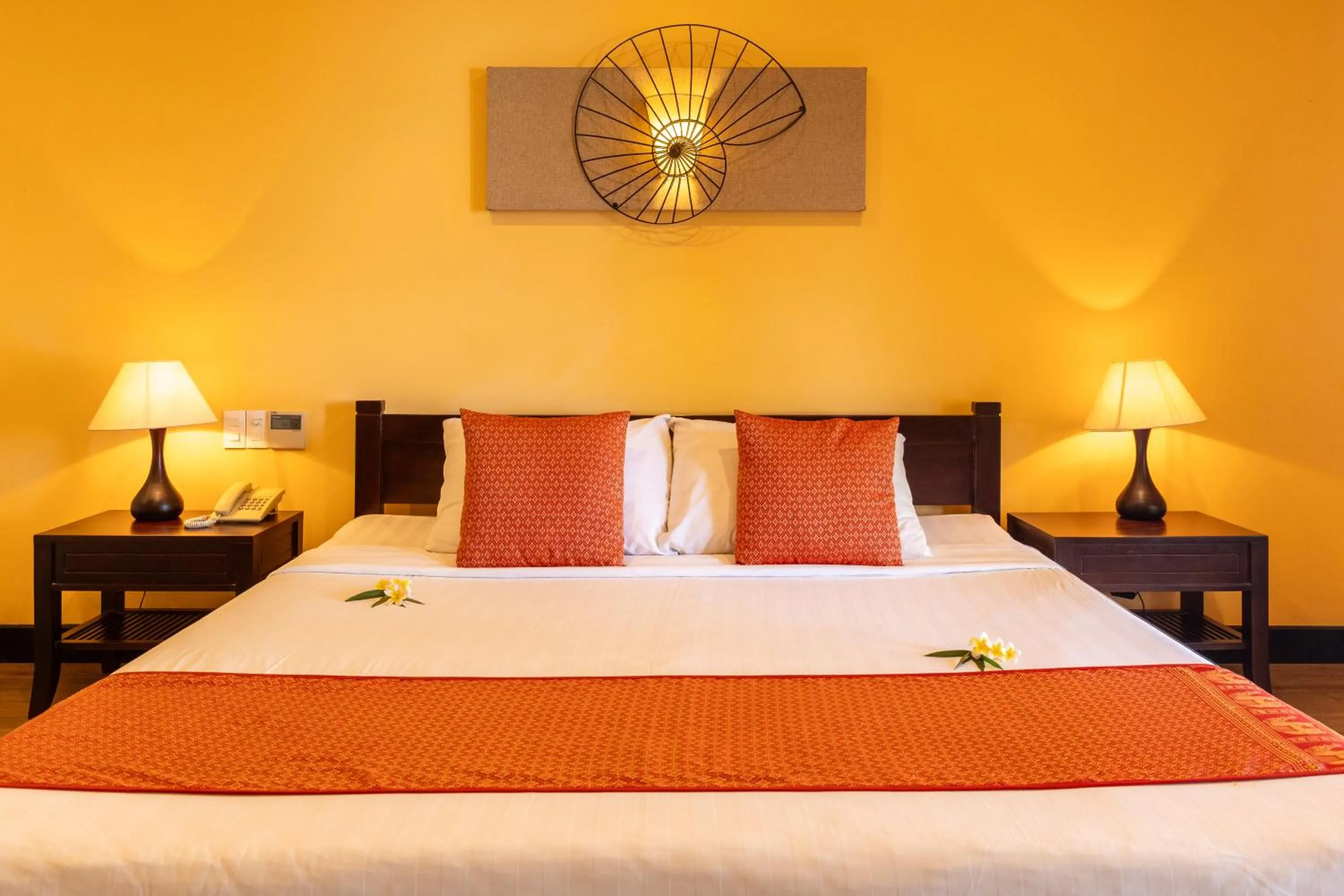 Bedroom, Bed in Seahorse Resort & Spa