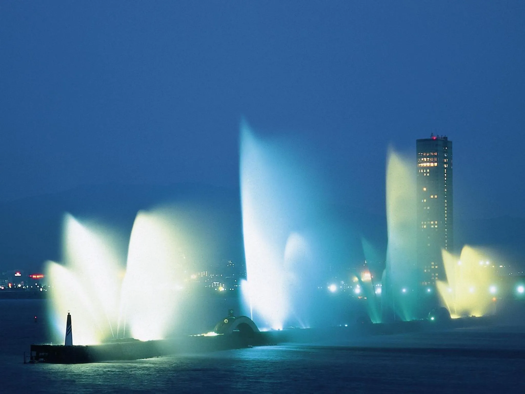 Neighbourhood in Lake Biwa Otsu Prince Hotel