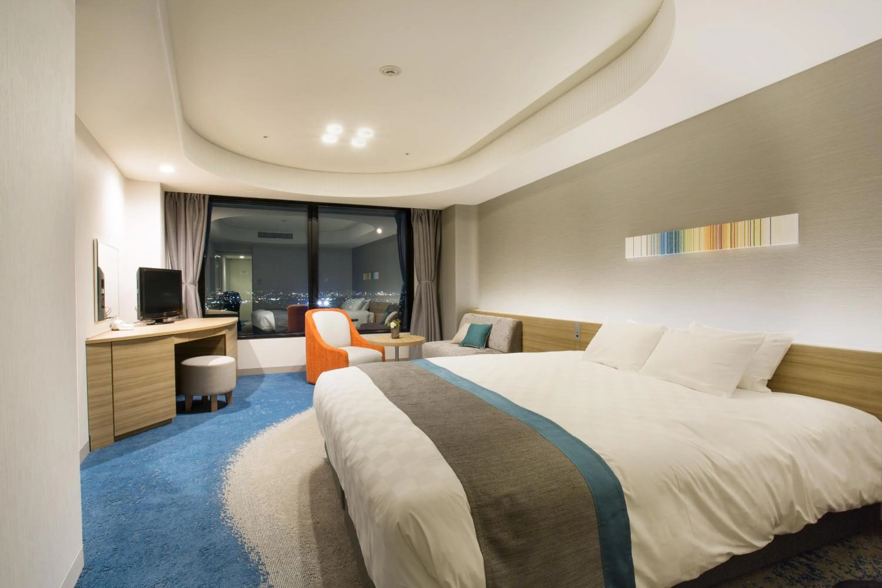 Photo of the whole room, Bed in Lake Biwa Otsu Prince Hotel