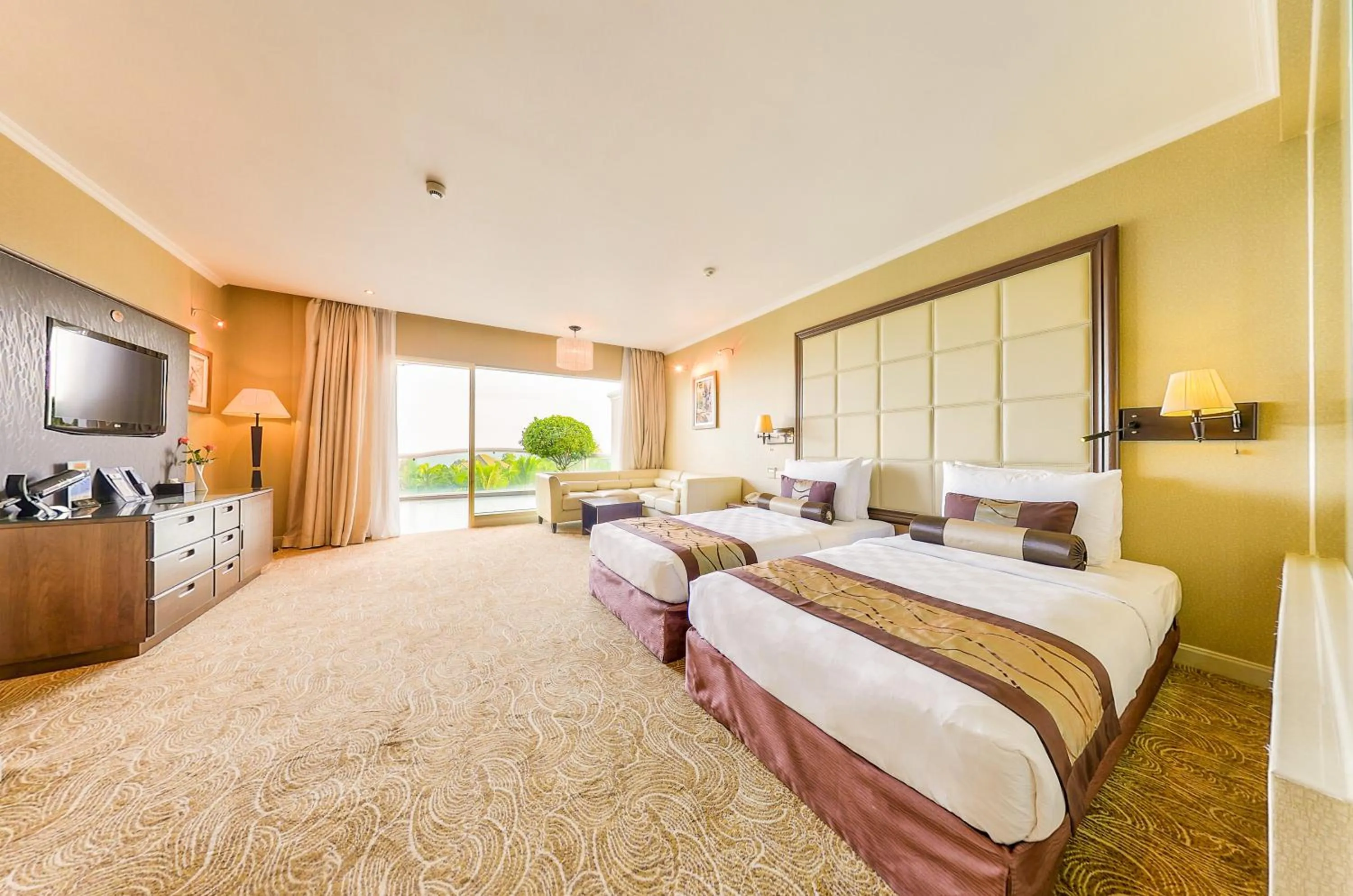 Photo of the whole room, Bed in Sea Links Beach Hotel