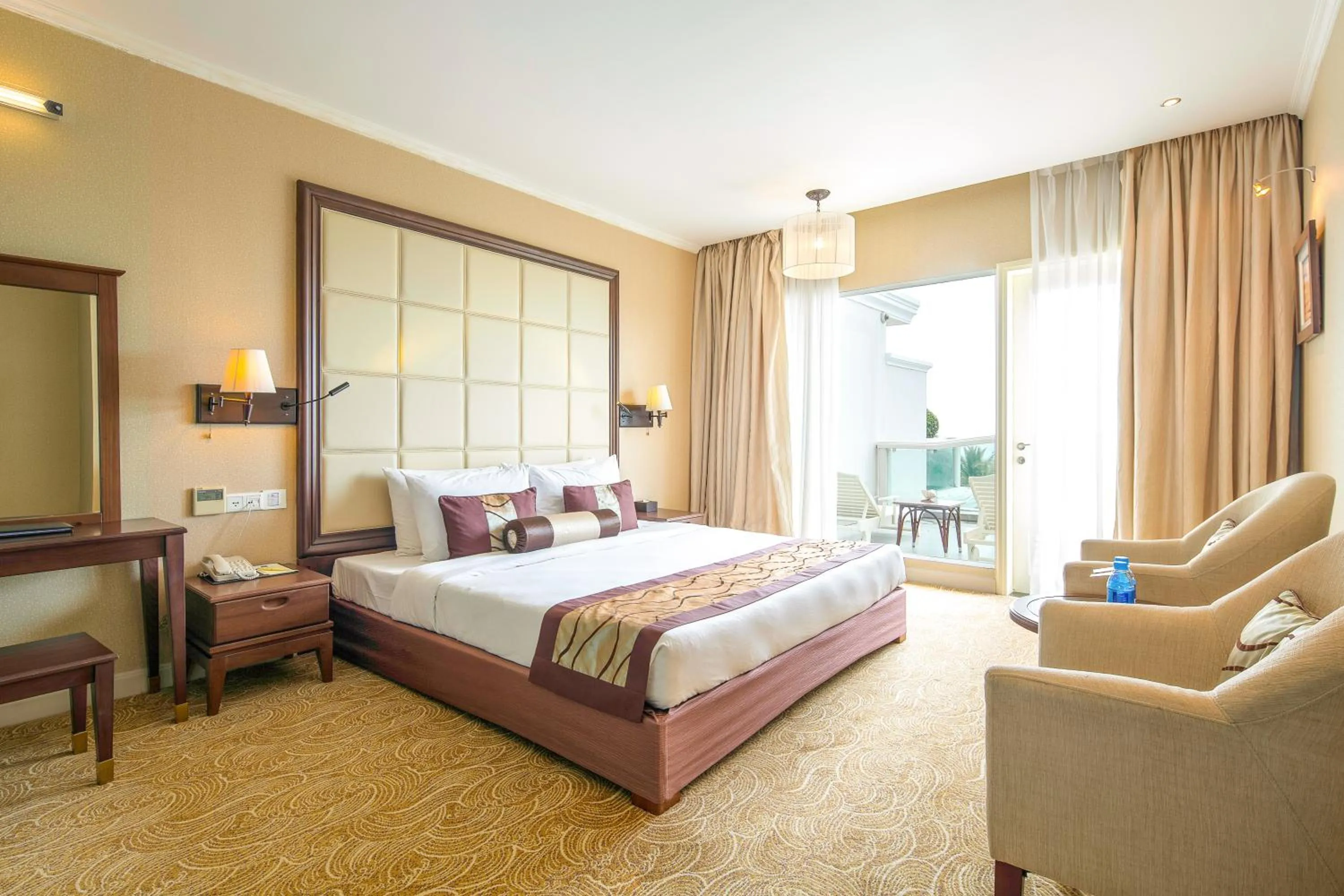 Bed in Sea Links Beach Hotel