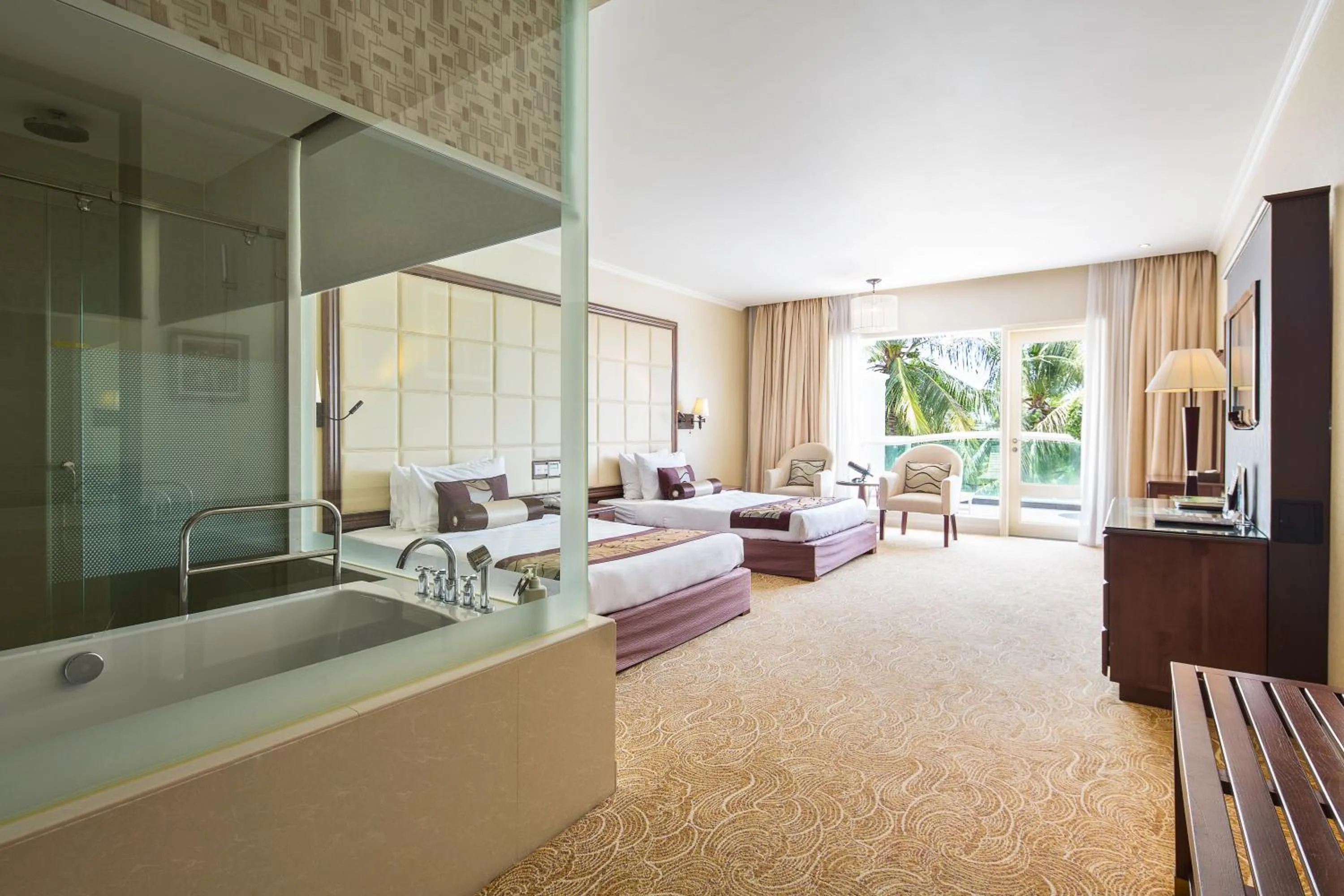 Bedroom, Bed in Sea Links Beach Hotel