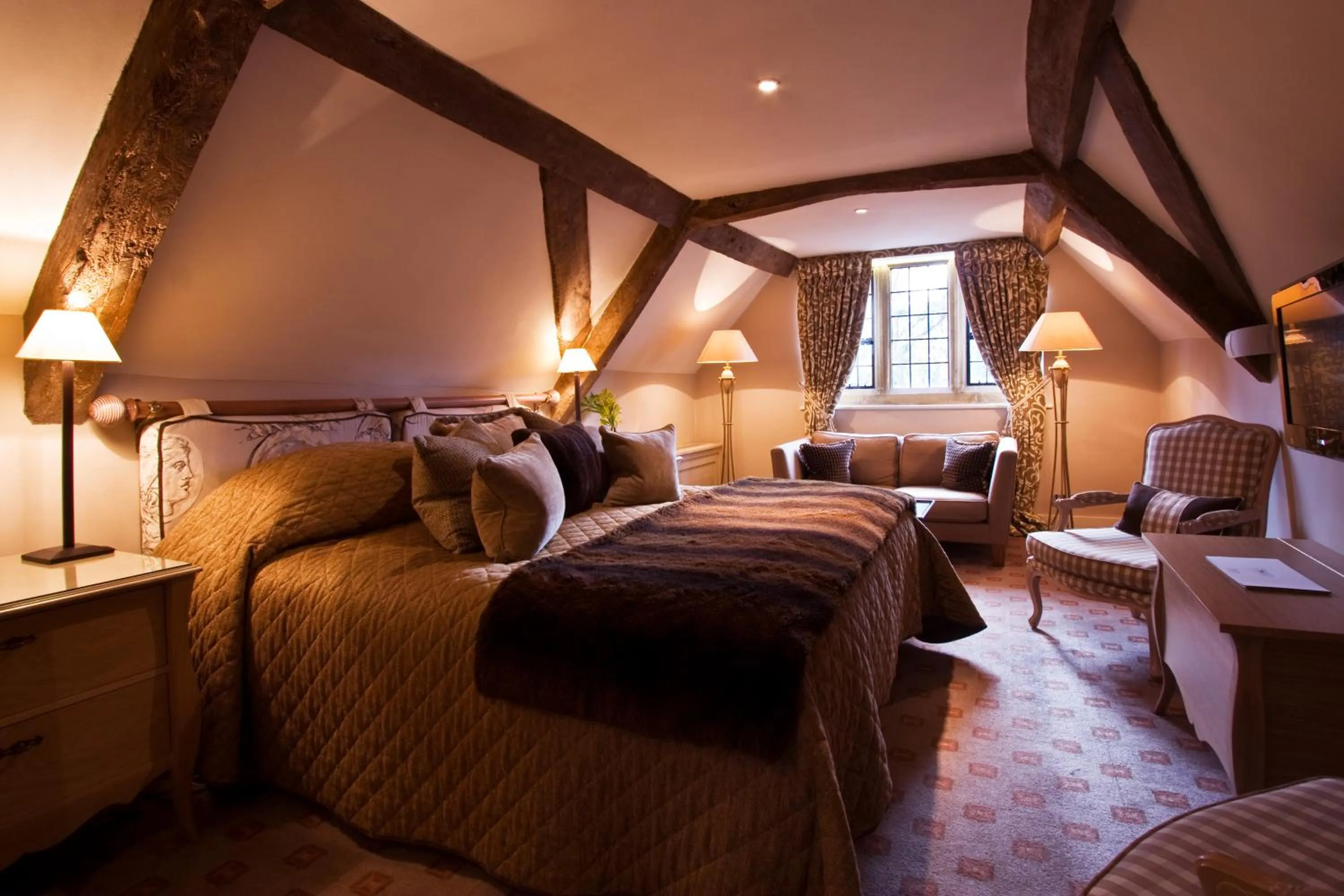 Bedroom in Le Manoir aux Quat'Saisons, A Belmond Hotel, Oxfordshire