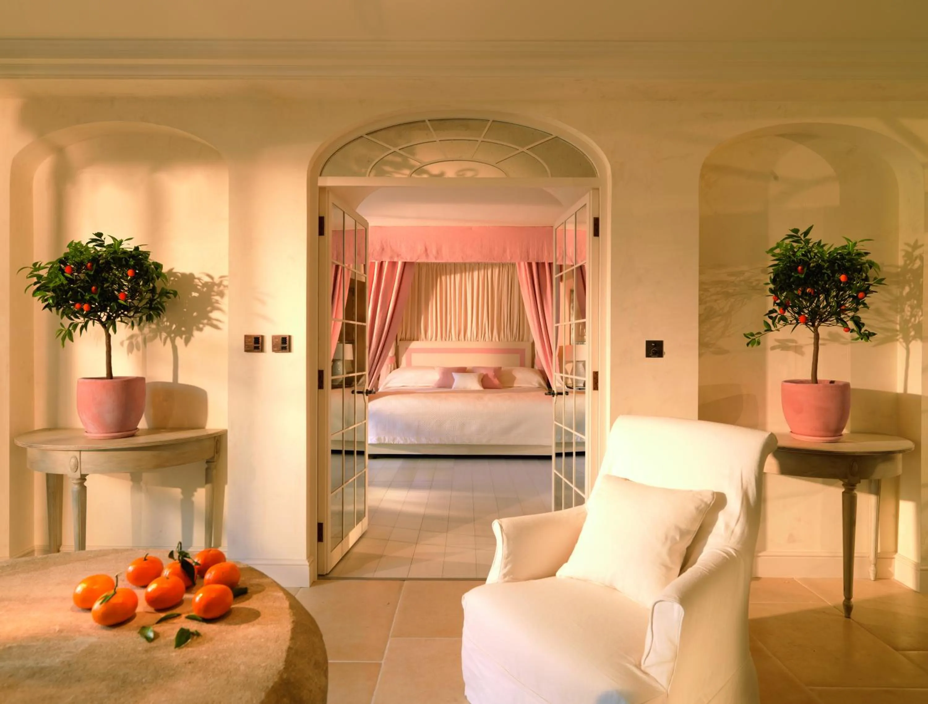 Bed in Le Manoir aux Quat'Saisons, A Belmond Hotel, Oxfordshire
