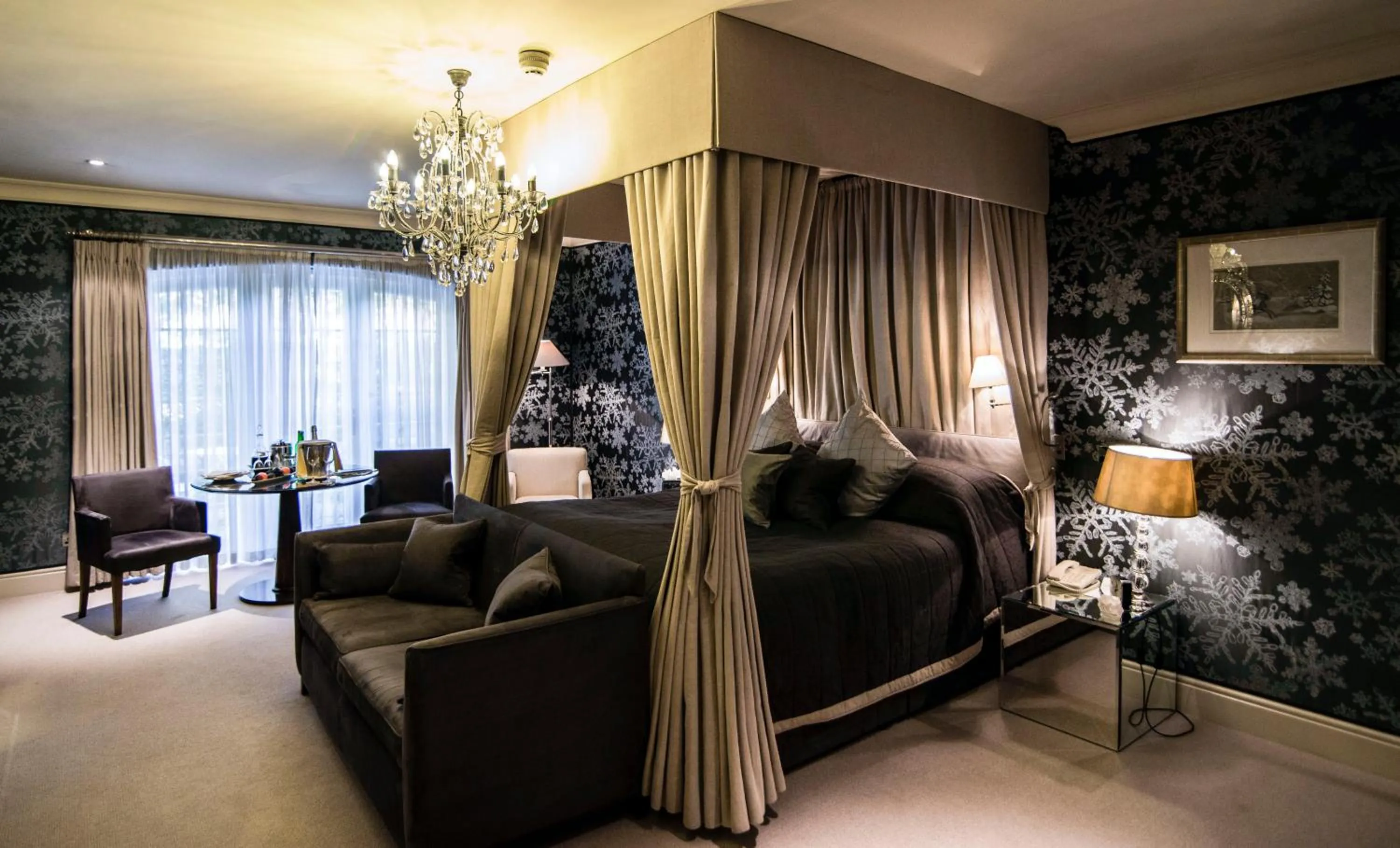 Bedroom in Le Manoir aux Quat'Saisons, A Belmond Hotel, Oxfordshire