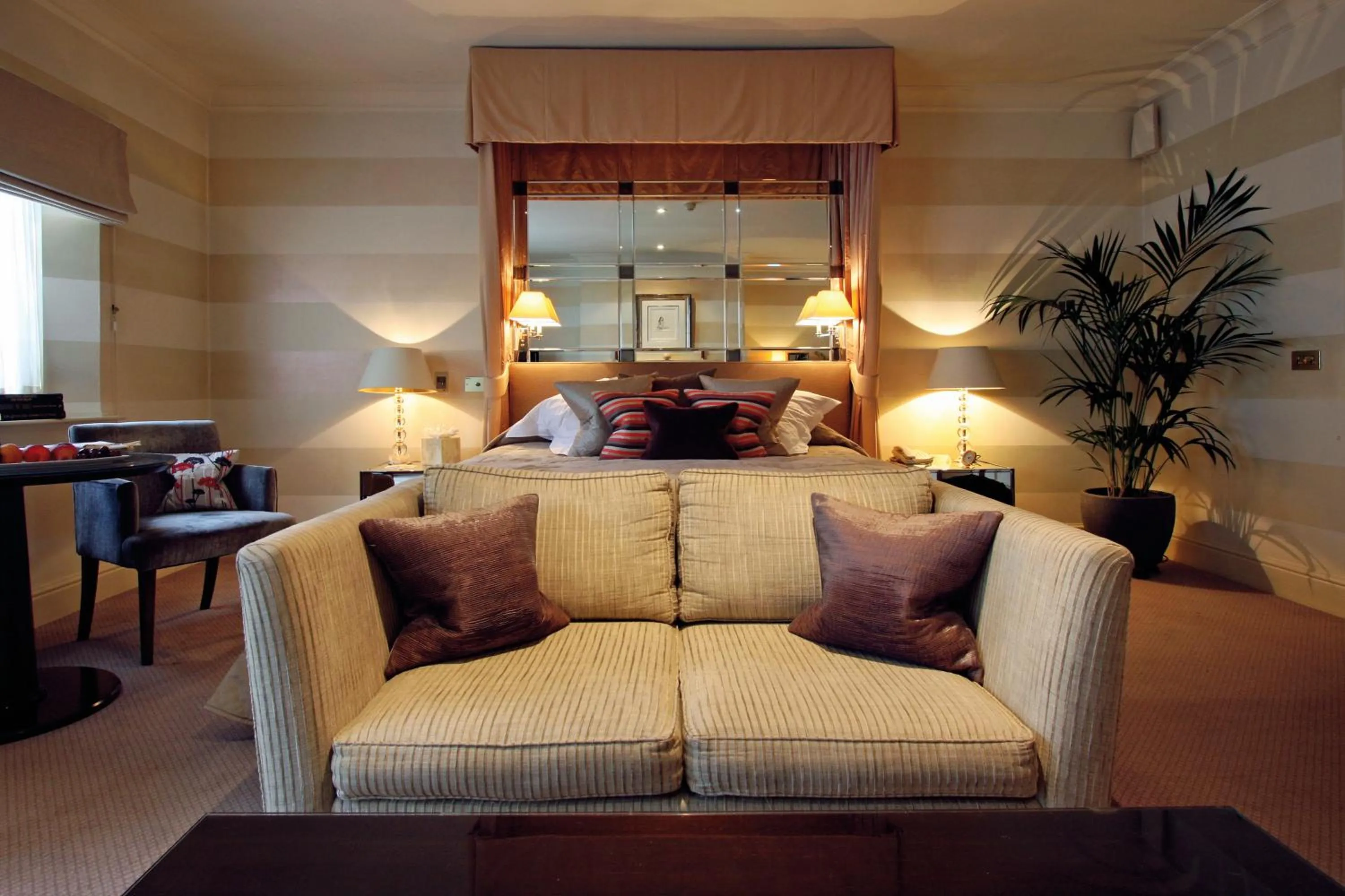 Bedroom in Le Manoir aux Quat'Saisons, A Belmond Hotel, Oxfordshire