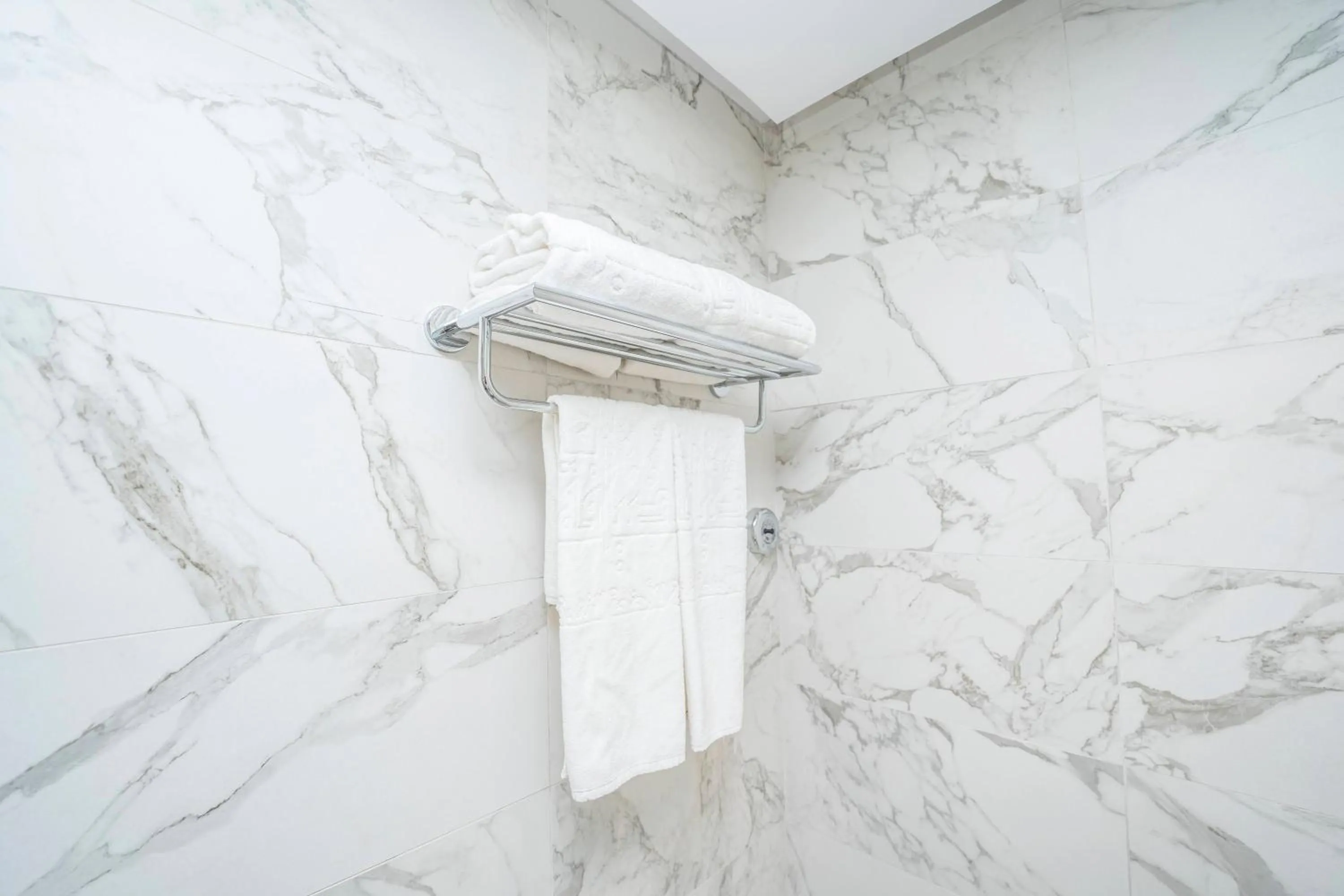 Bathroom in Manazel Aldiafah serviced Apartments AlSulymaniyah