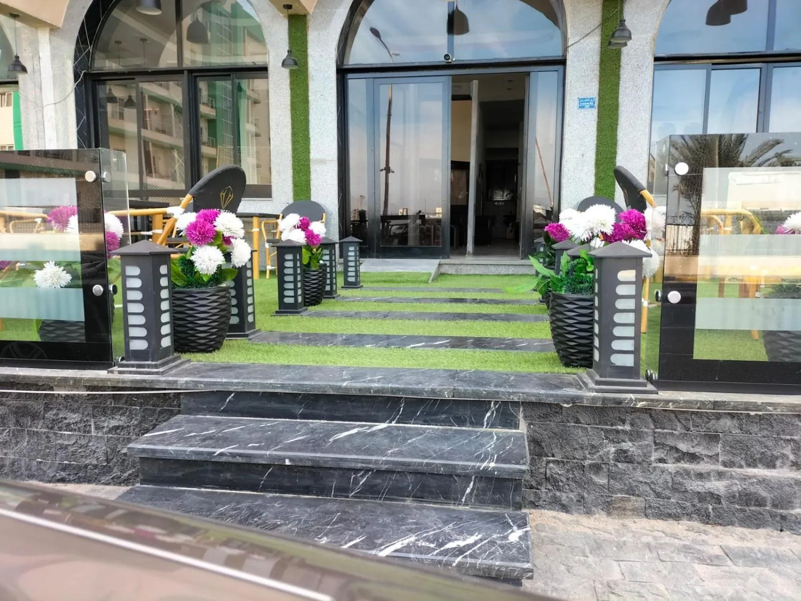 Facade/entrance in Sea View Hotel