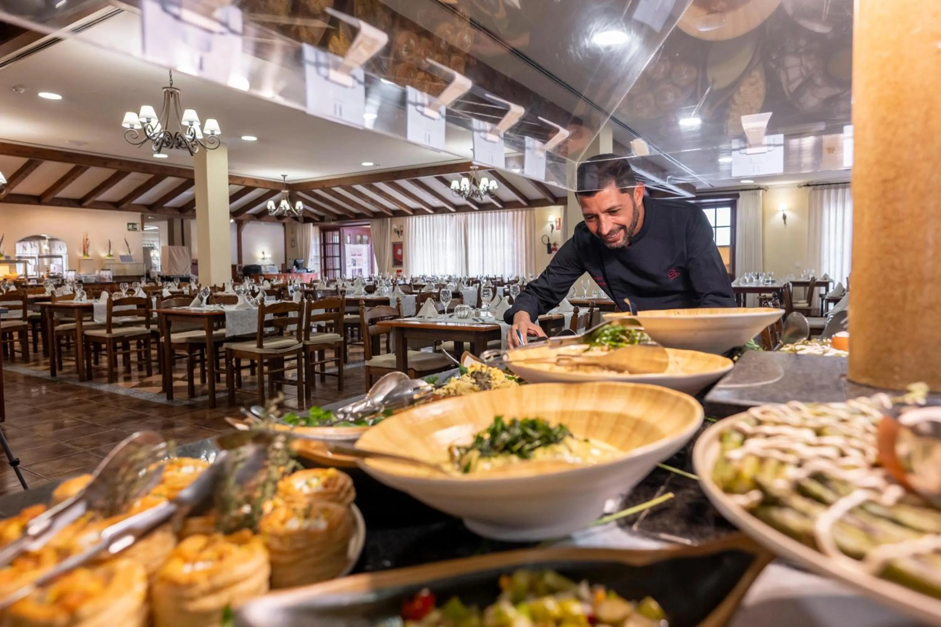 Restaurant/places to eat in GF Isabel