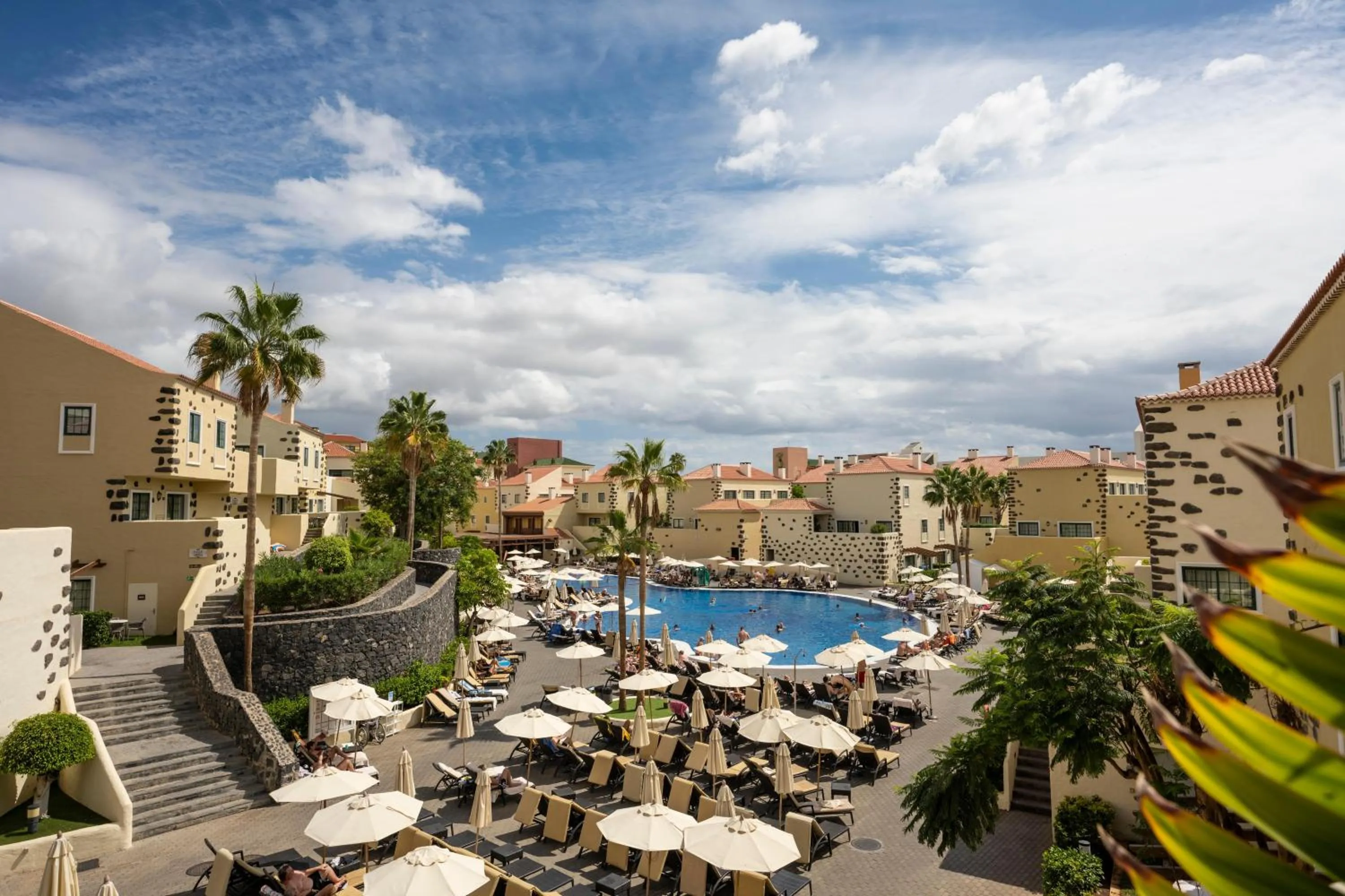 Property building in GF Isabel