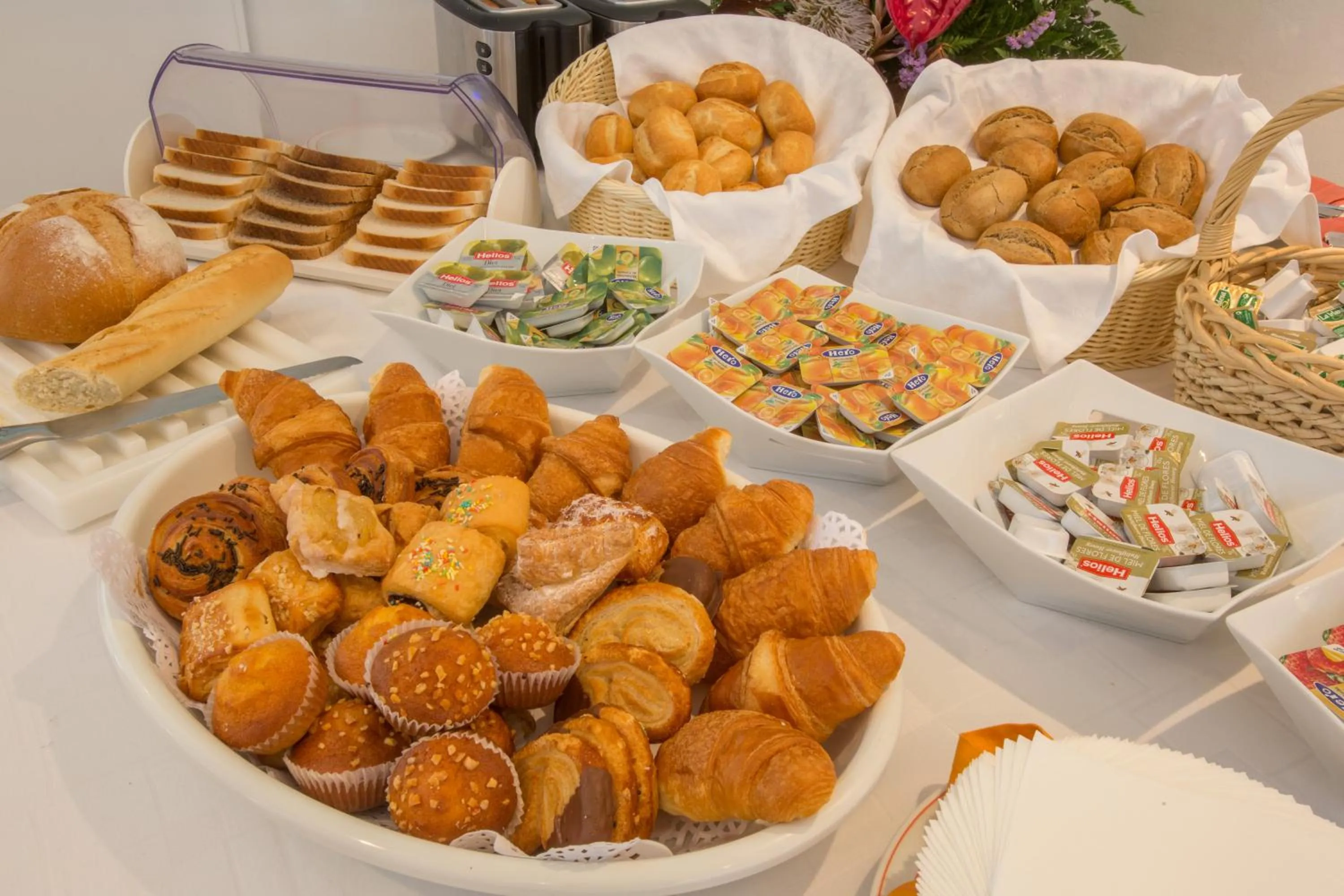 On site in Ona Hollywood Mirage