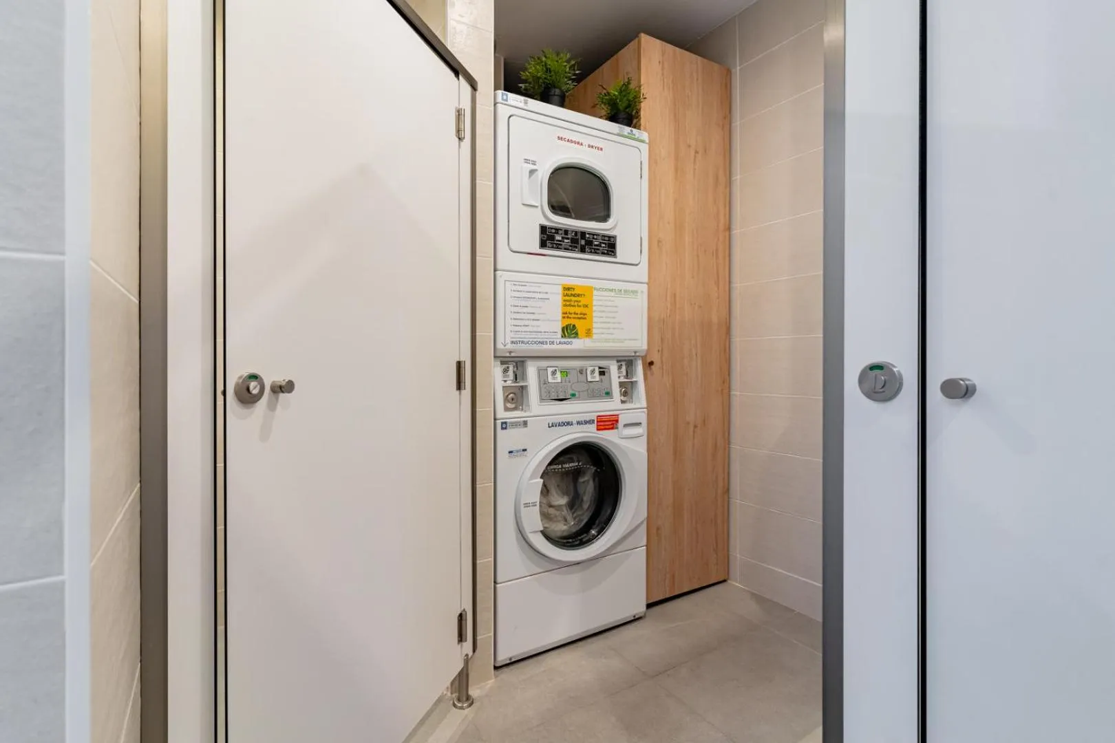 washing machine in The Urban Jungle Hostel