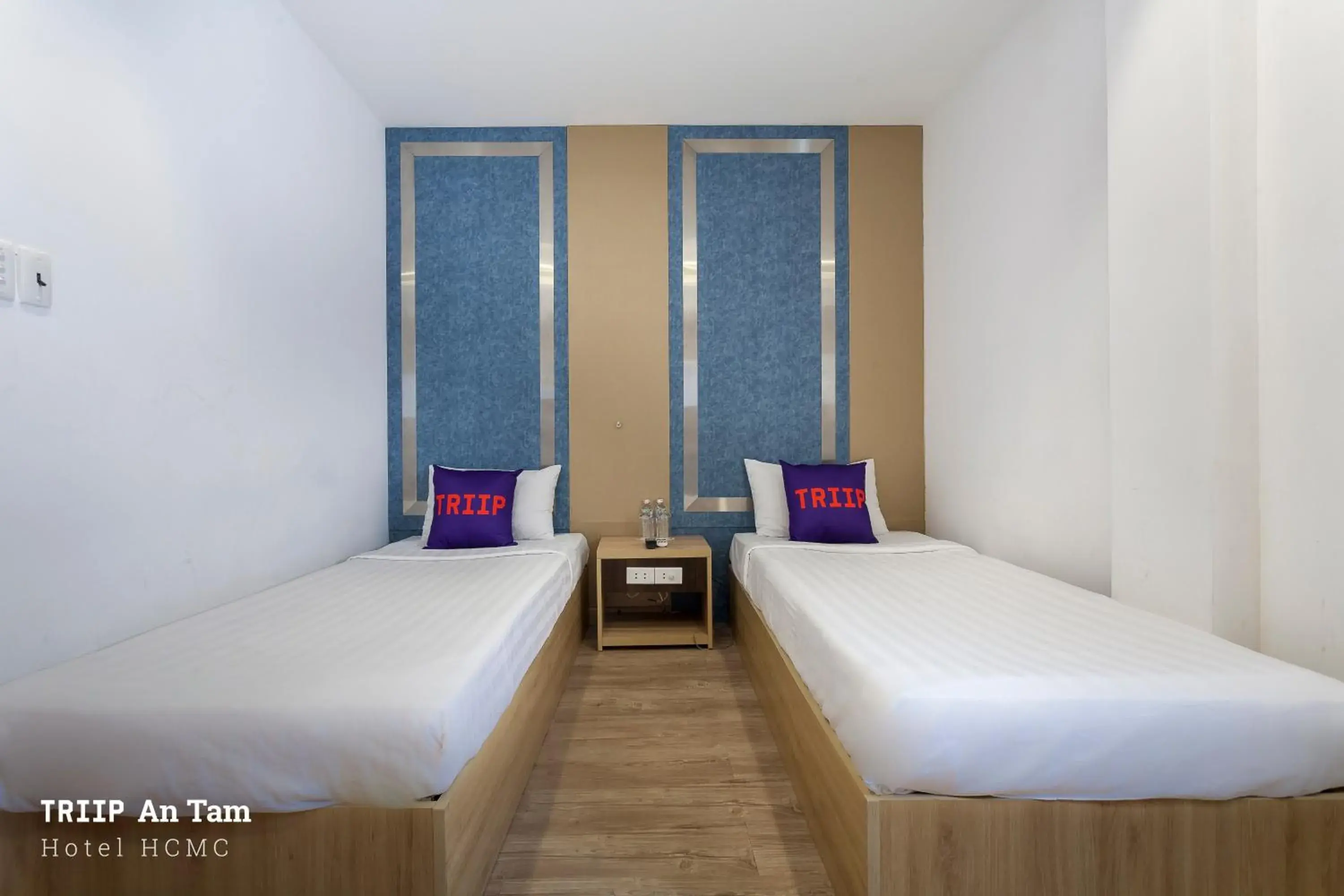 Deluxe Twin Room in Mays Hotel- Ben Thanh Deluxe Twin Room in Mays Hotel- Ben Thanh