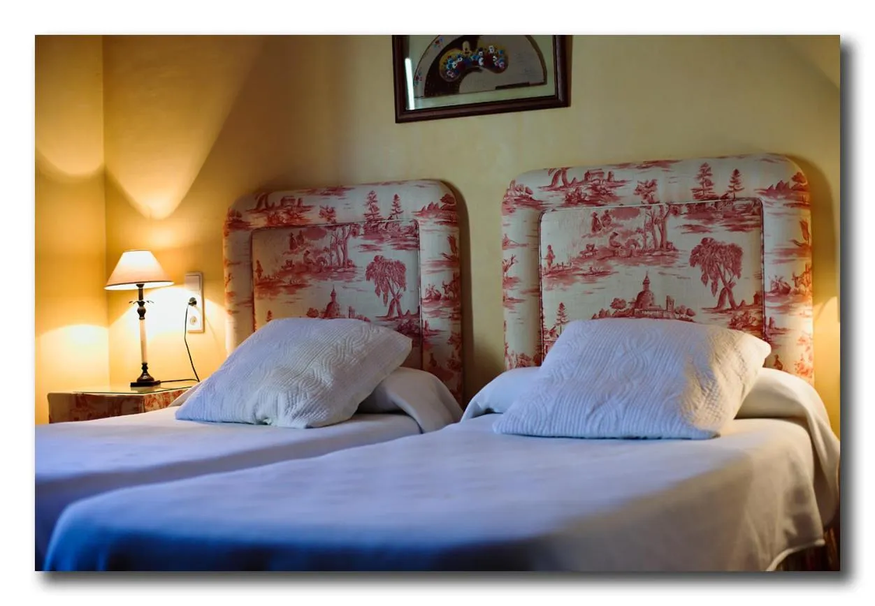 Photo of the whole room, Bed in Hotel Restaurante Doña Anita