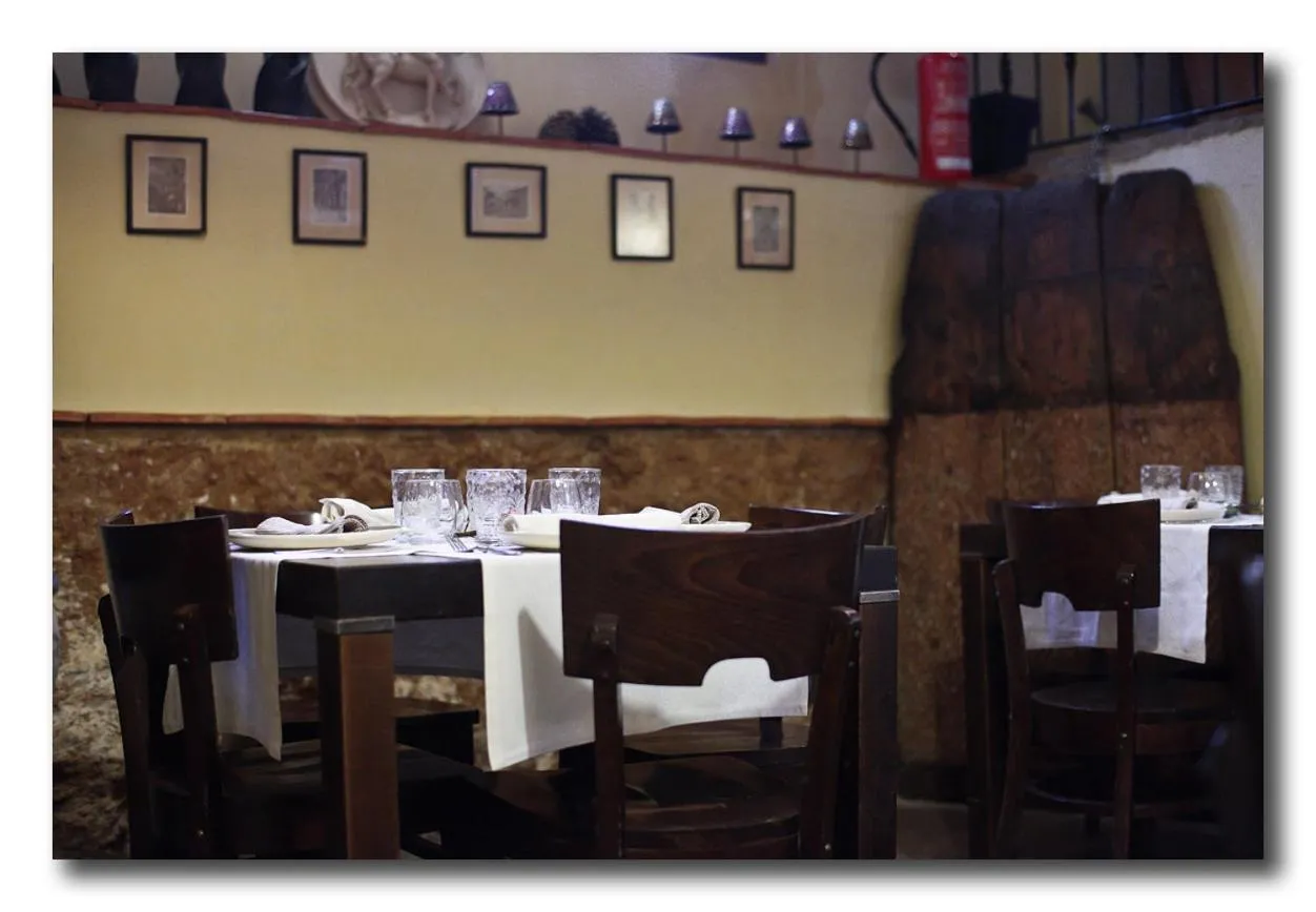 Restaurant/places to eat in Hotel Restaurante Doña Anita