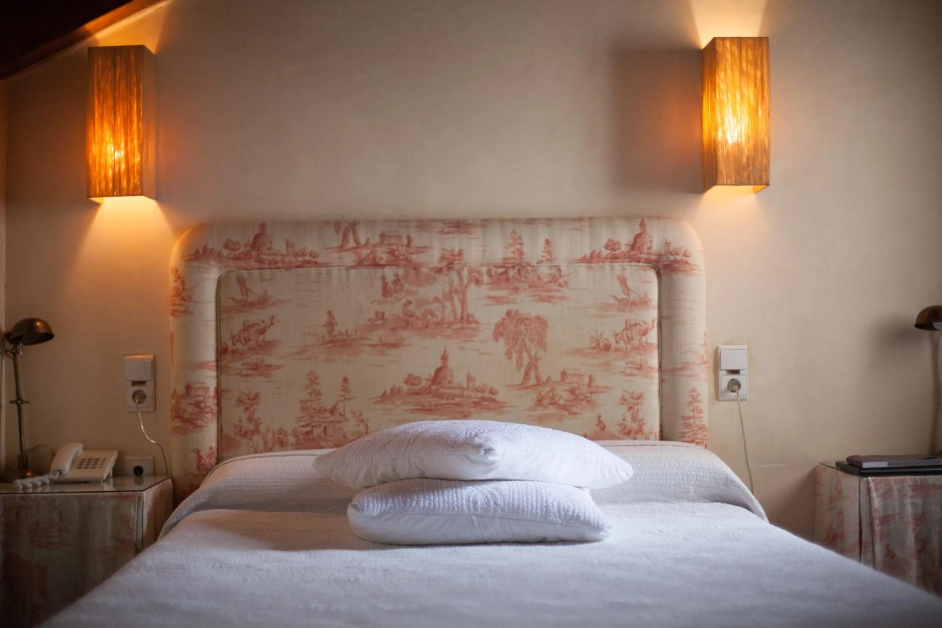 Bed in Hotel Restaurante Doña Anita