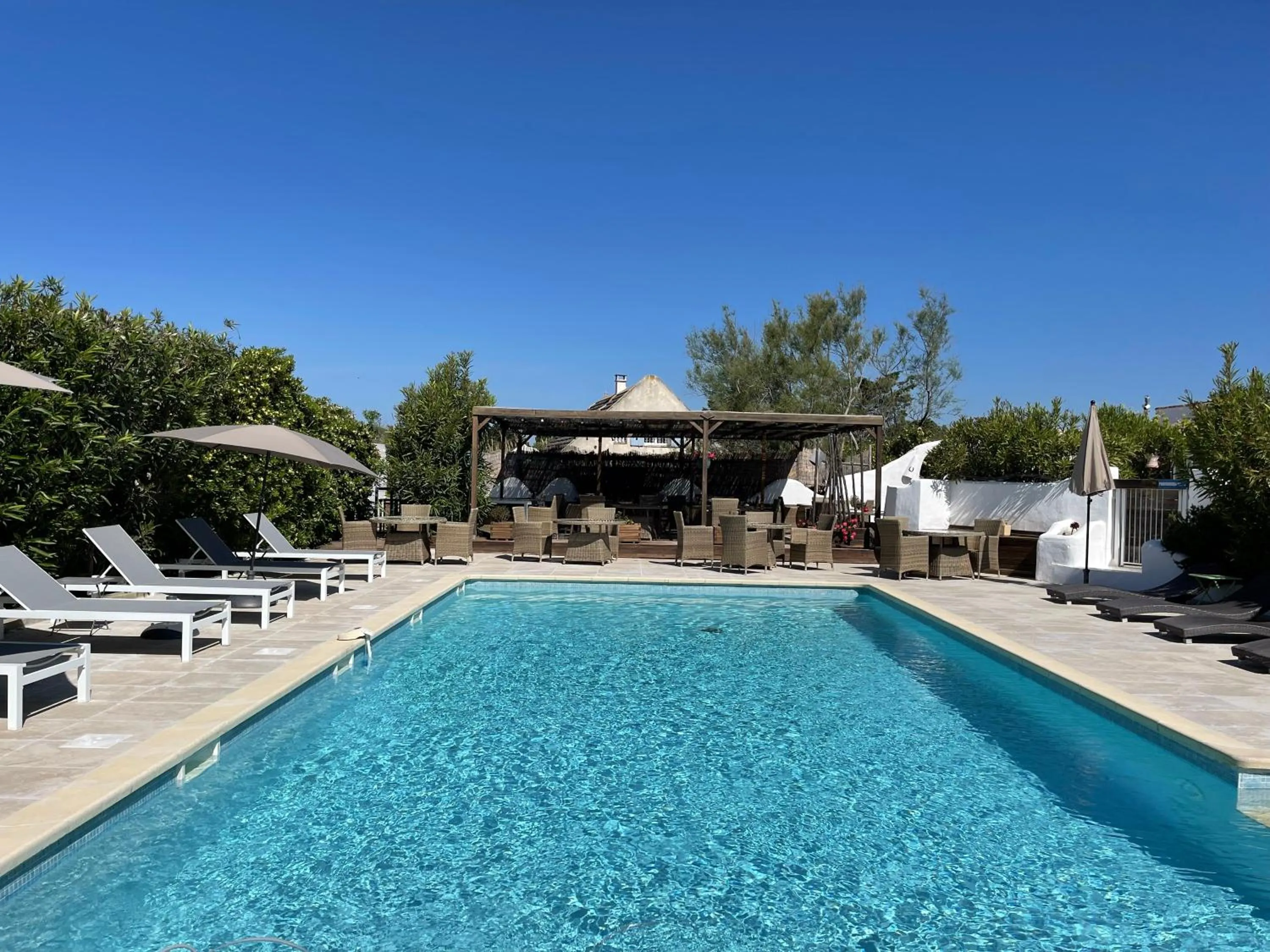 Day in Mas Des Salicornes