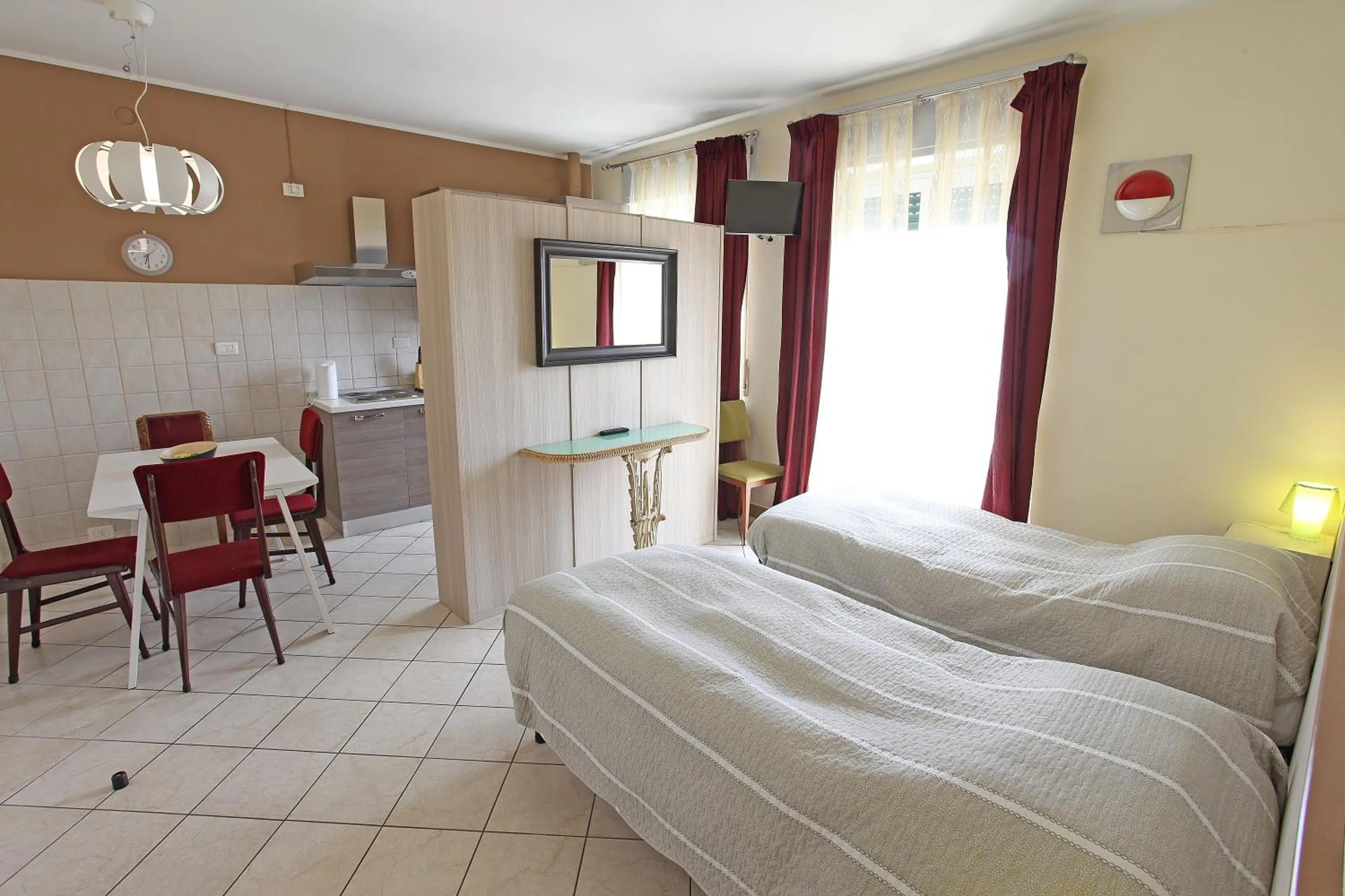 Kitchen or kitchenette, Bed in BB Ombretta