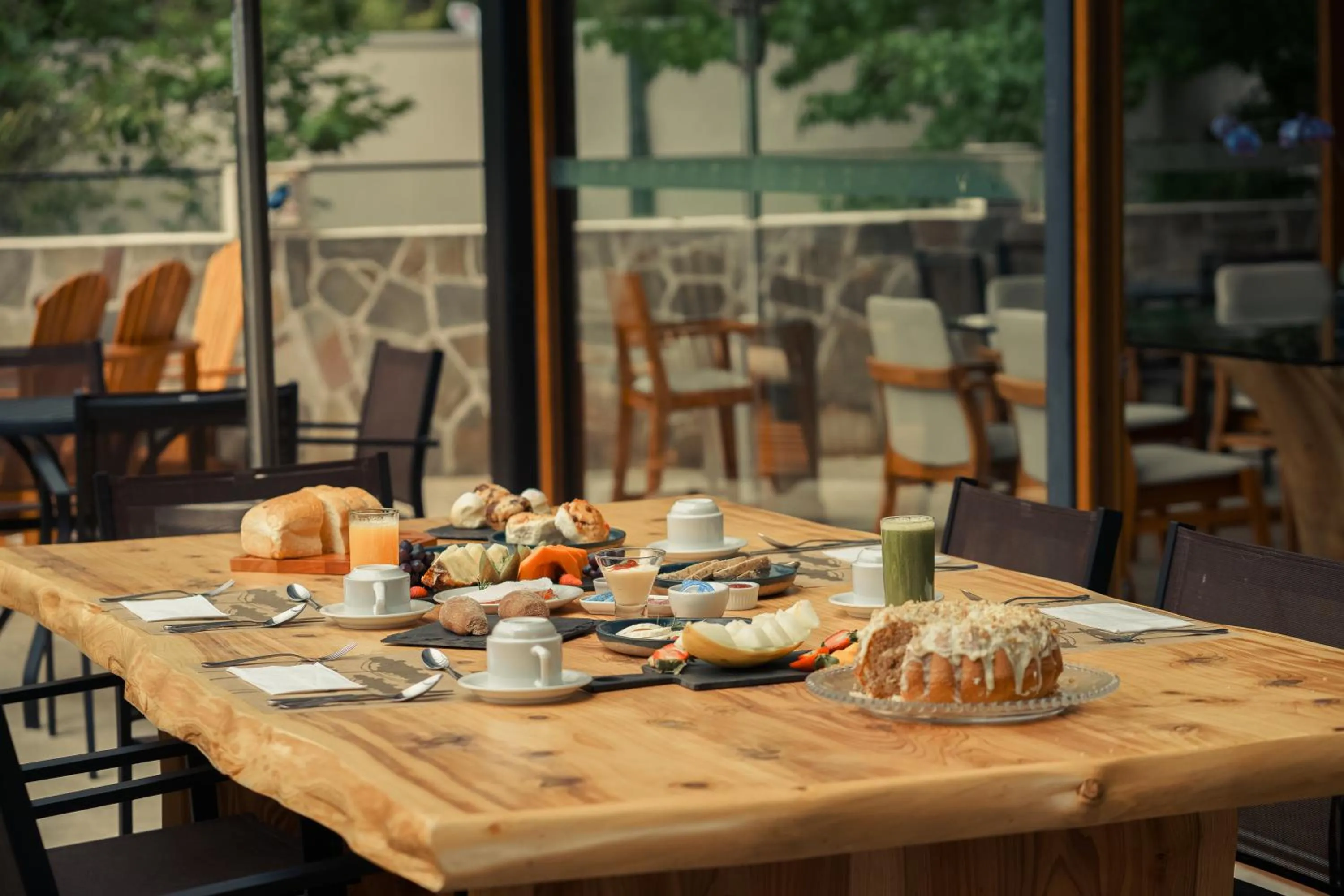 Restaurant/places to eat in Hotel Boutique QUEBRA-NOZ